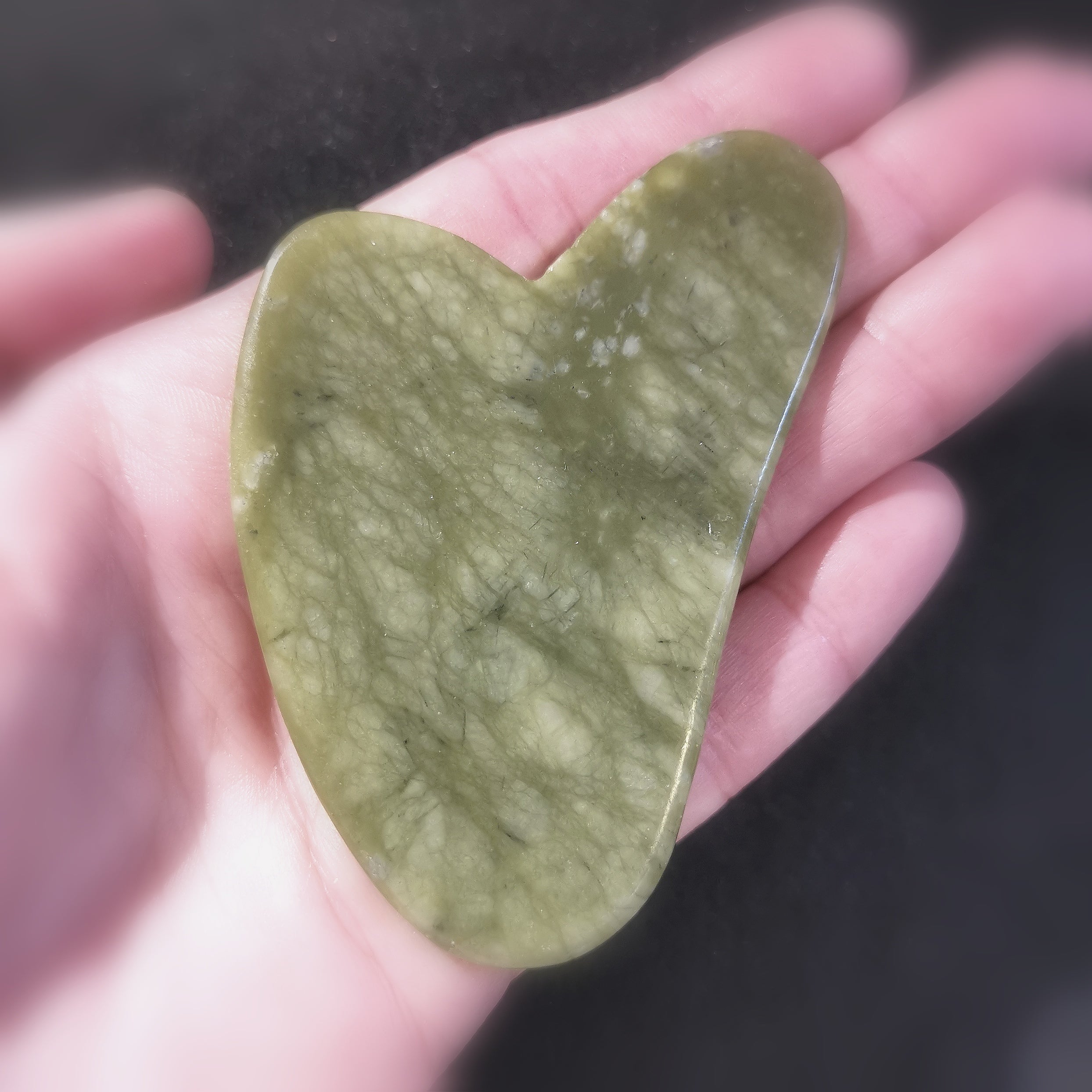 Gua Sha Jade Massage Heilstein Edelstein grün, Entspannung und Meditation
