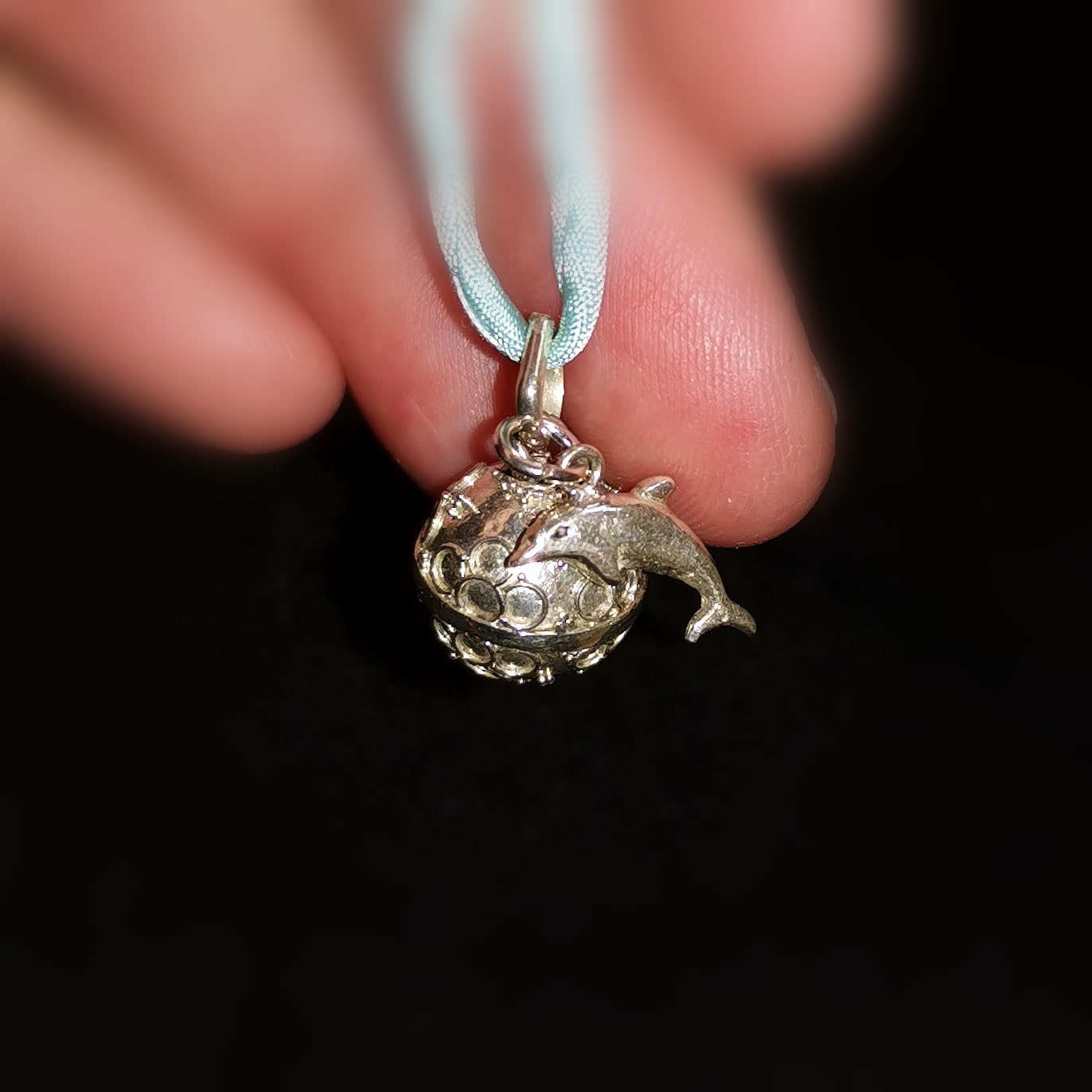 Engelsrufer Delfin Engel der Meere, Karma Kette an Seide, geweiht - Freiheit, Leichtigkeit
