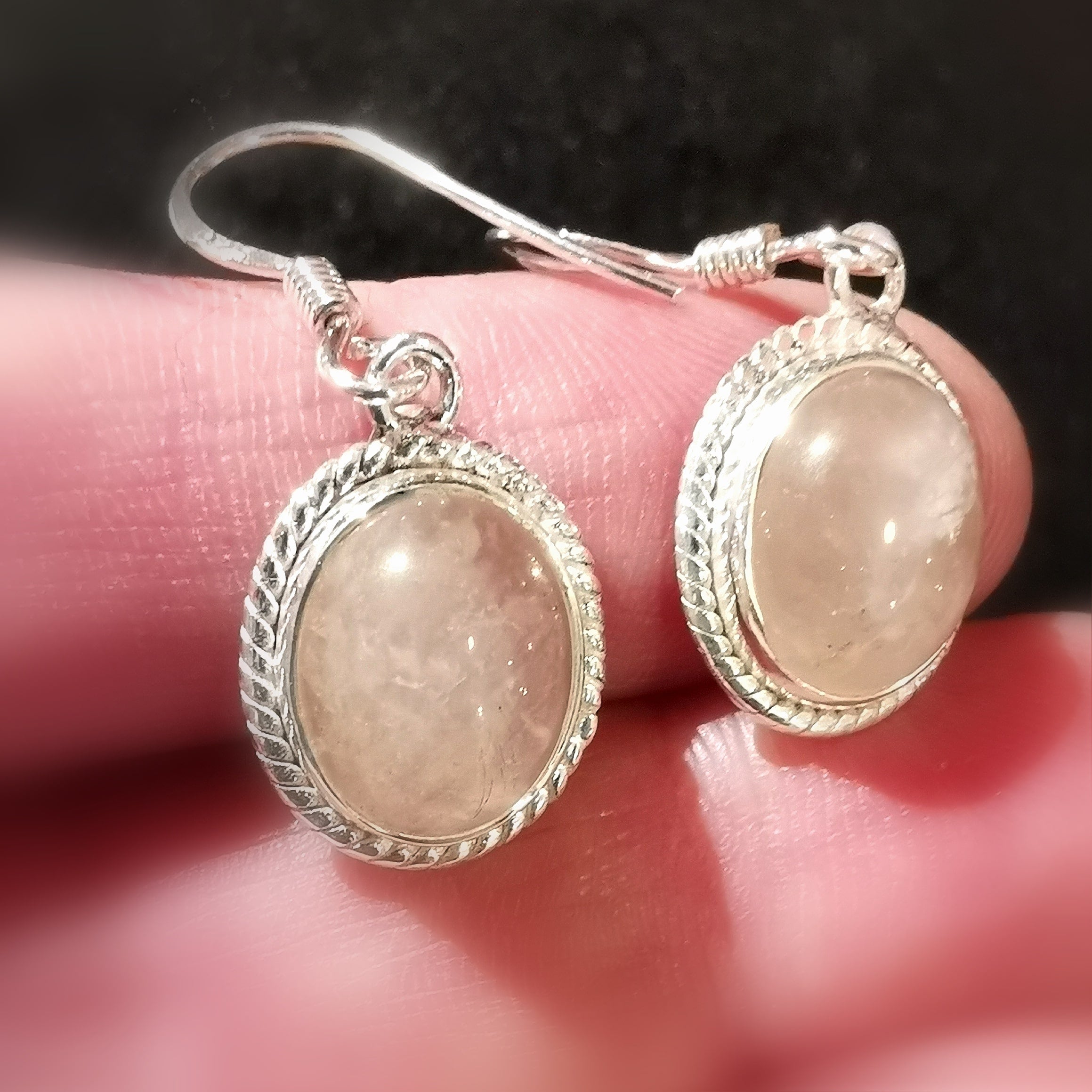 Rose quartz gemstone earrings – harmony & love ✨