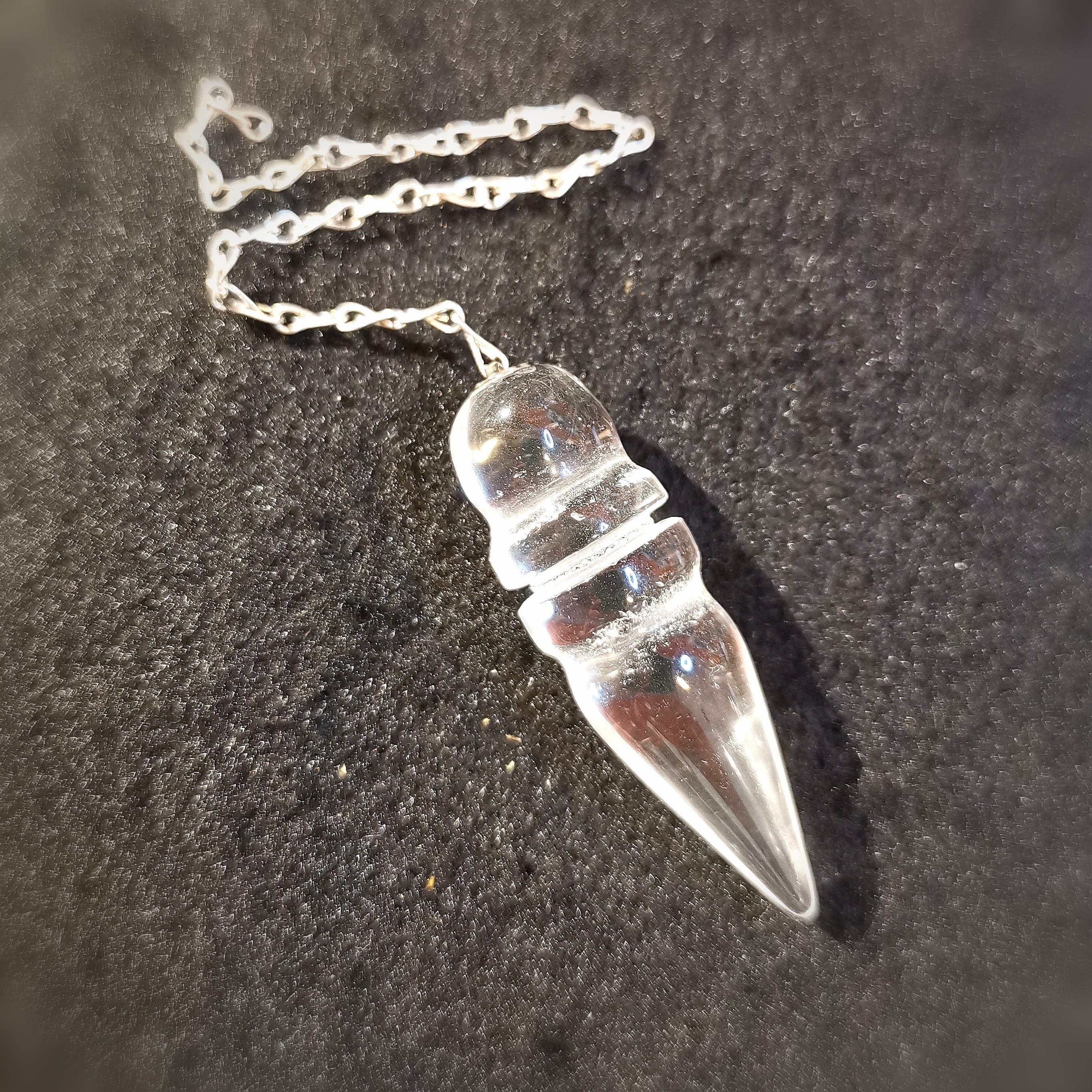 ✨ Bergkristall Edelstein Pendel – Klarheit & freie Gedanken