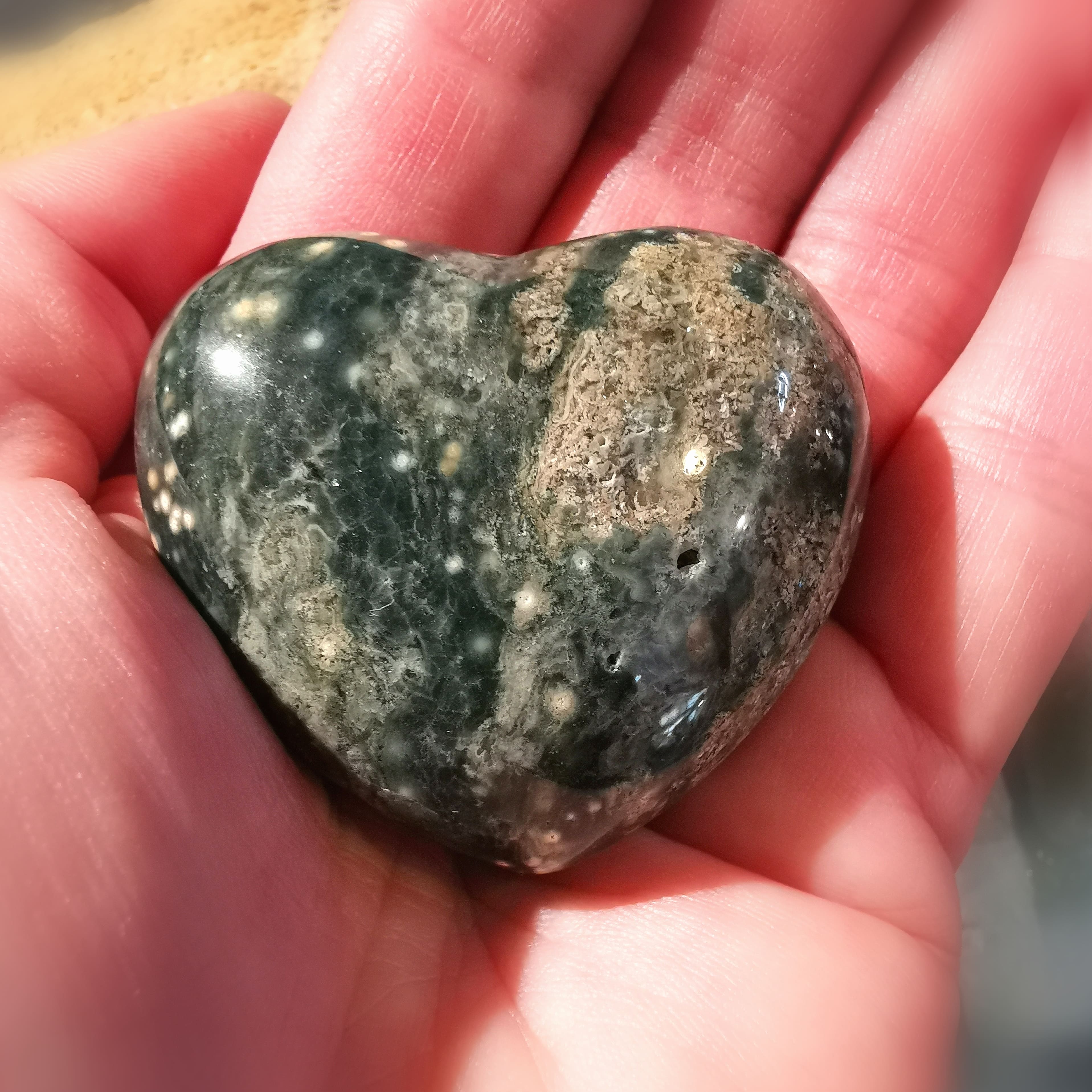 Ozean Jaspis Grün Blau Unikat üppiger Handschmeichler Herz zur Entspannung und Meditation, Chakra Heilstein
