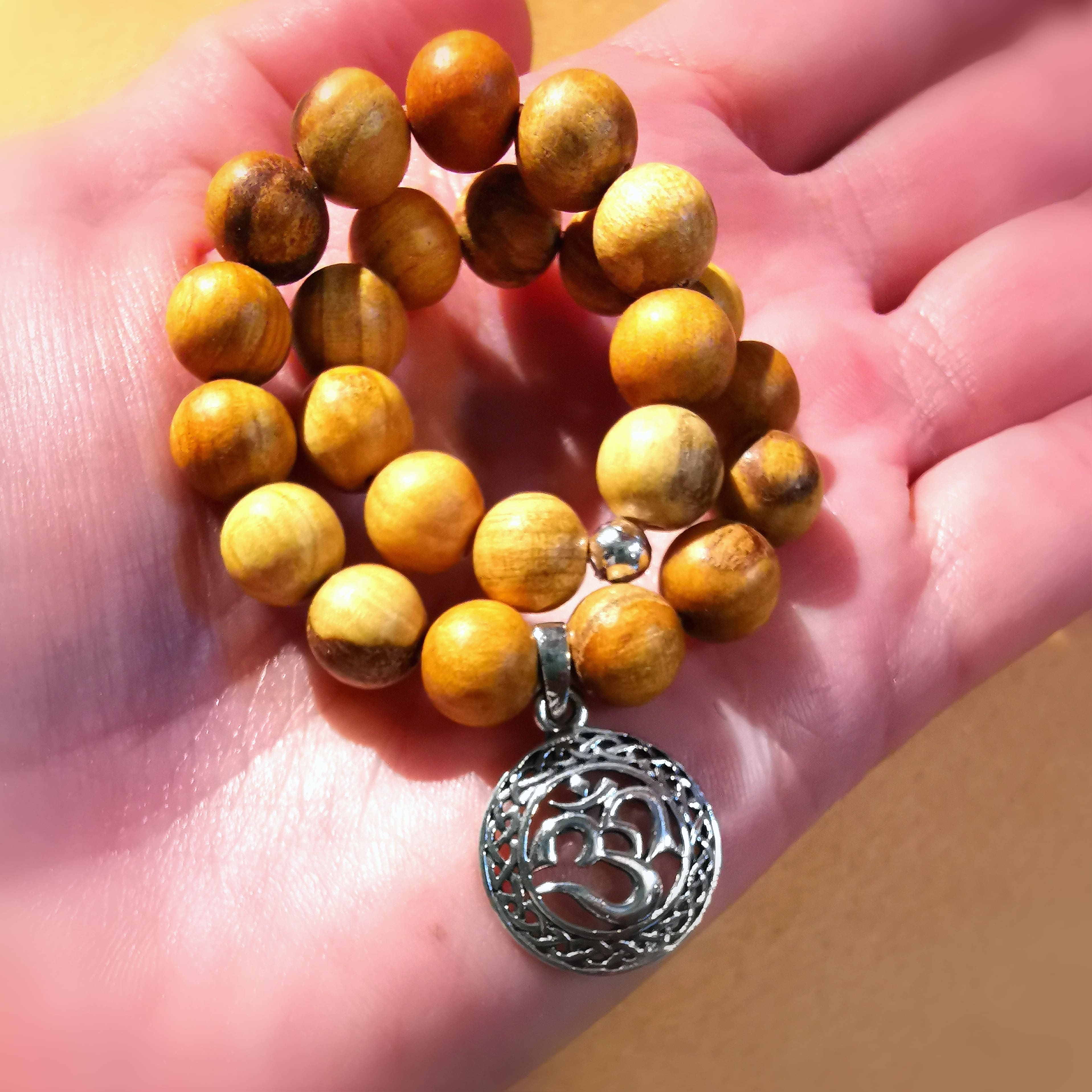Chakra Karma OM Armband Palo Santo, 18 cm, heiliges Holz, Schutz - Heilung - Inspiration