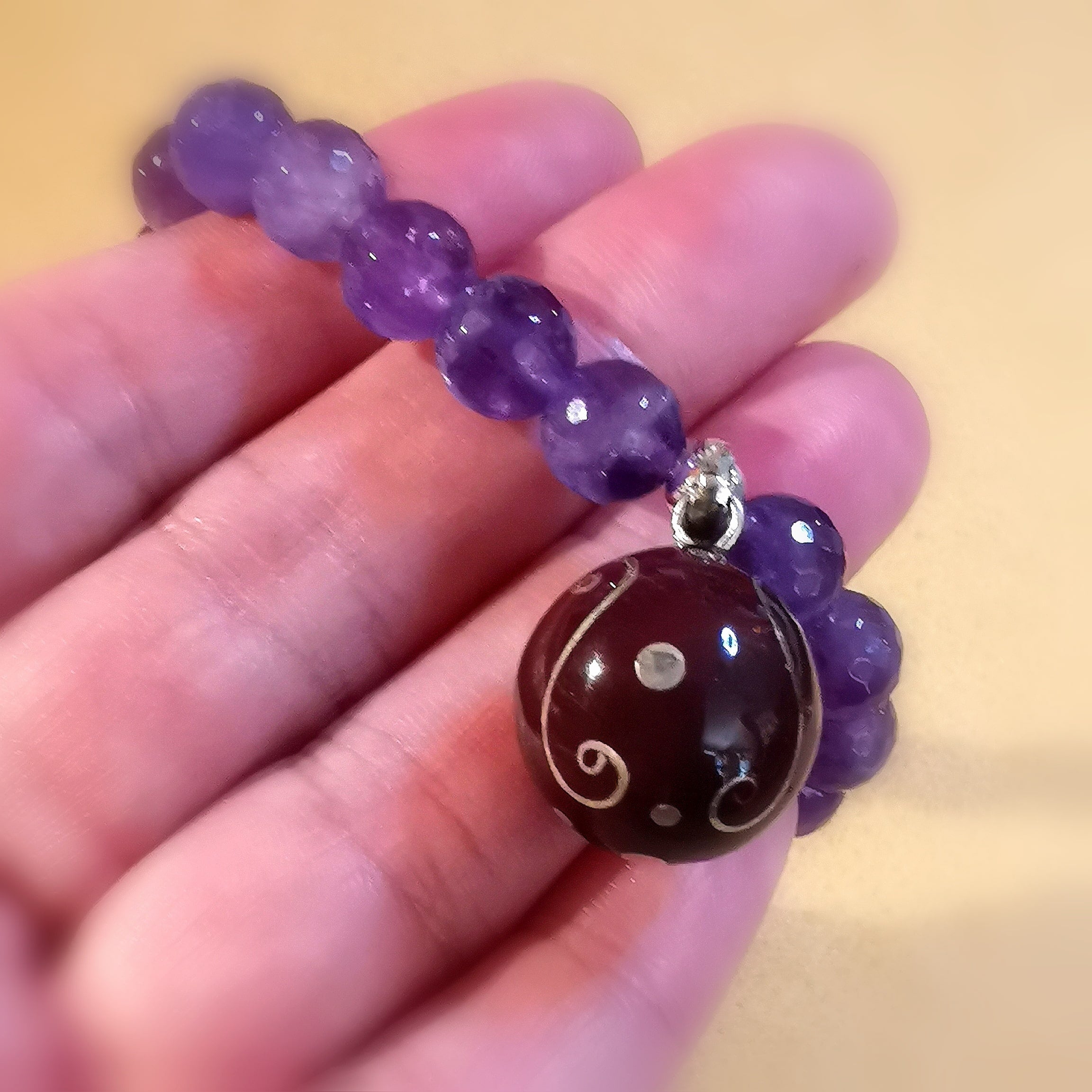 Pulsera Karma con Piedra Amatista Llamador de Ángeles, consagrada – Intuición y nuevo poder ✨