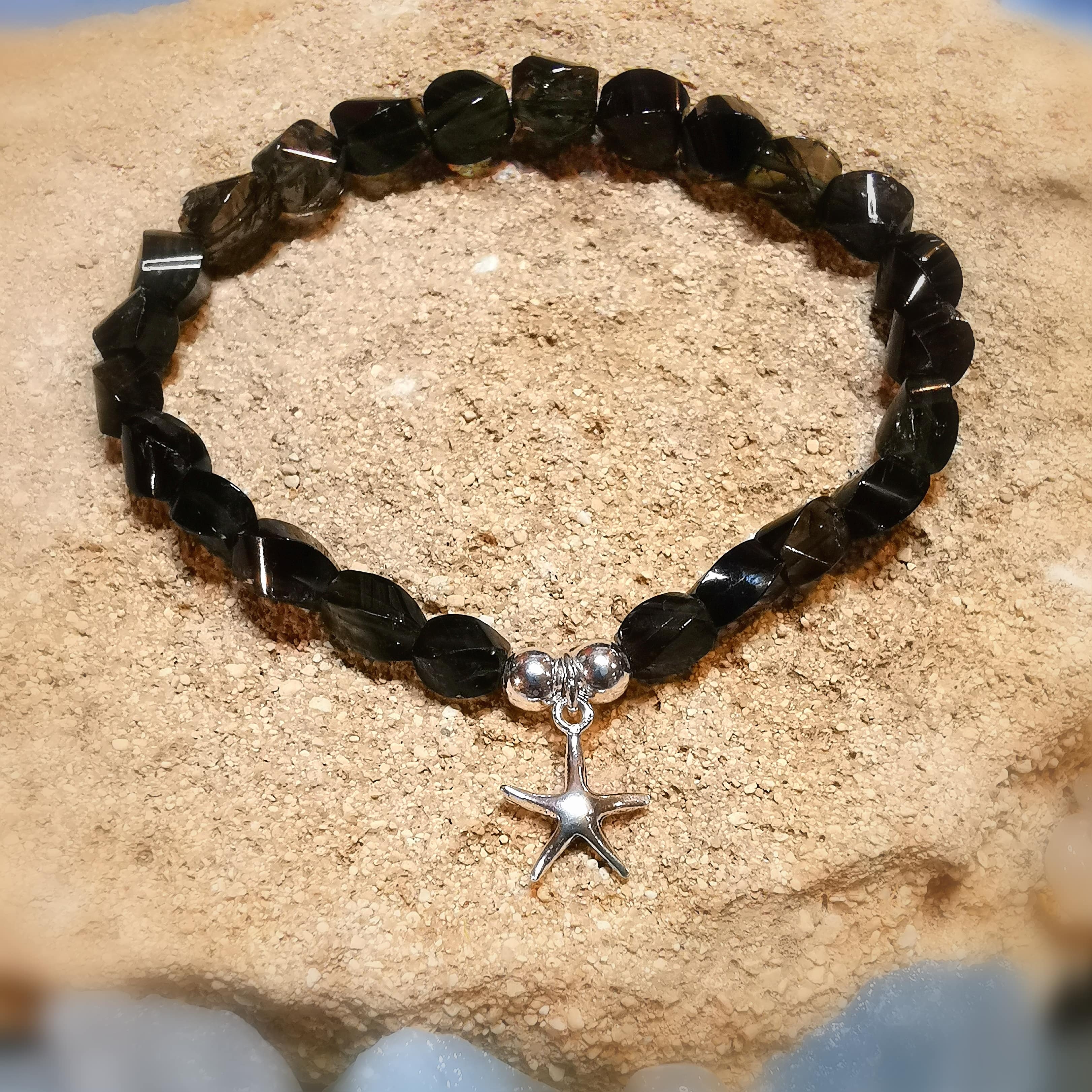 grüner Turmalin AA Qualität Freiform Edelstein Heilstein Seestern Karma Armband, geweiht - Kraft des Herzens