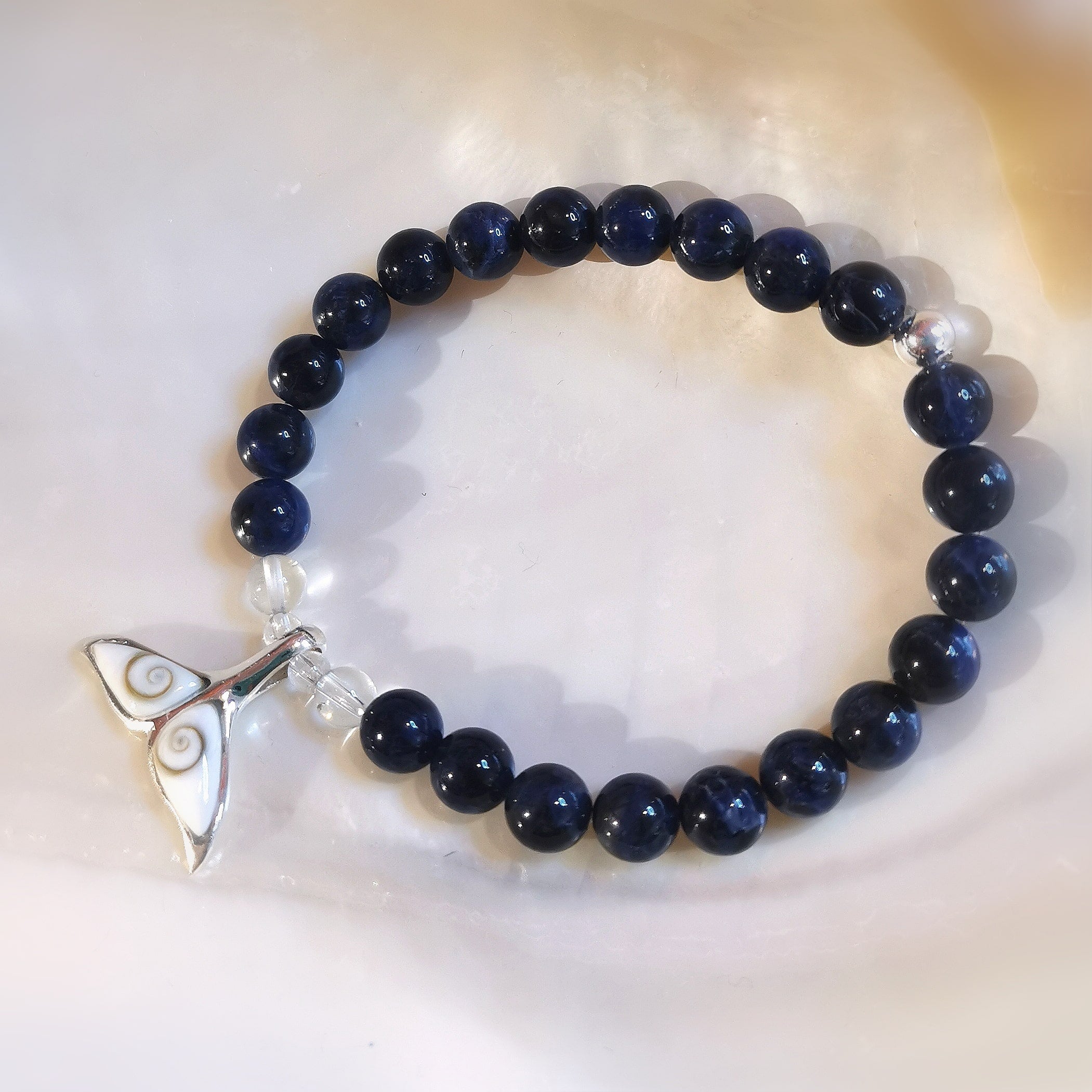 Sodalith Walflosse Shiva Muschel Heilstein Edelstein Karma Armband, geweiht - Mut und Vertrauen