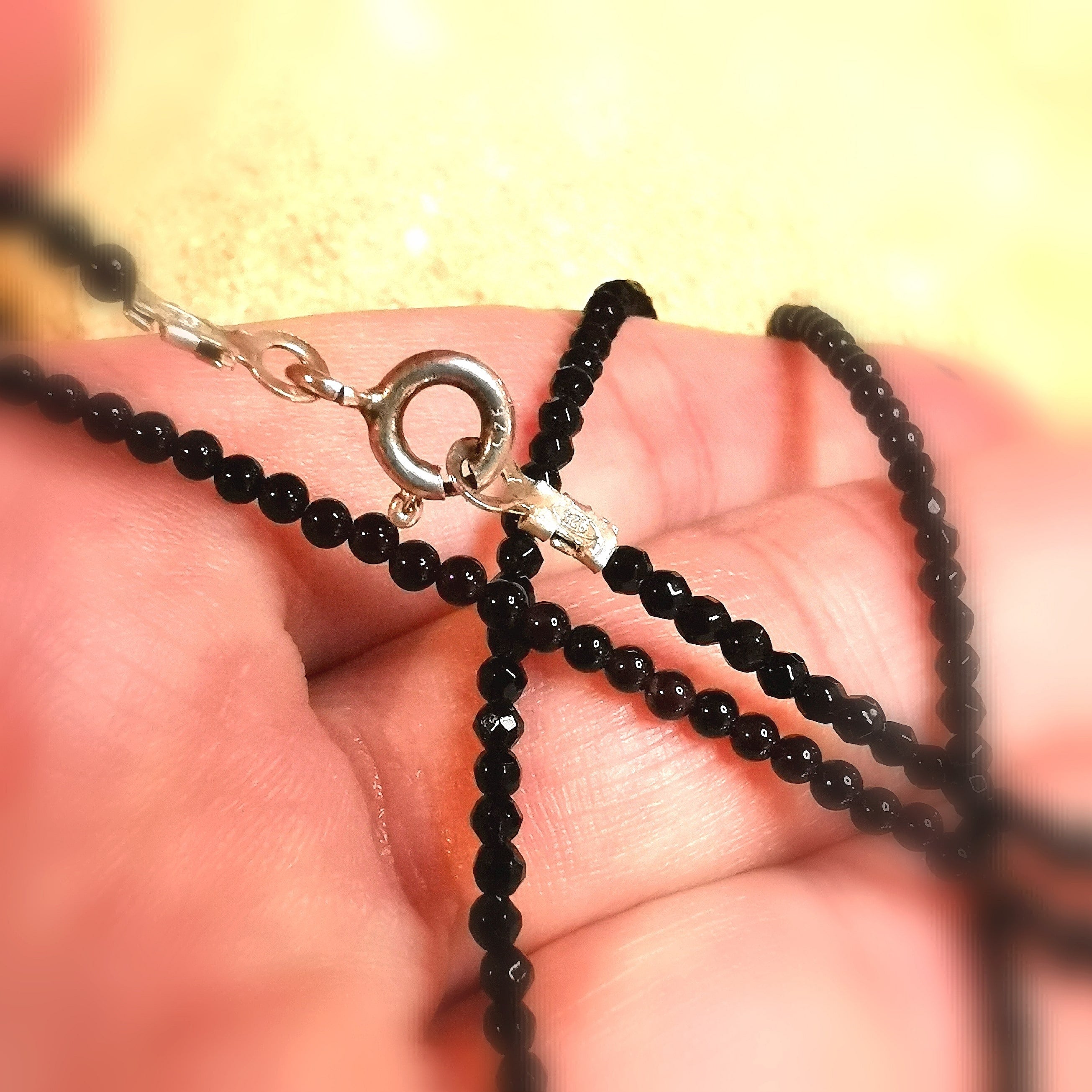 OM Engelsrufer Klangkugel Sterlingsilber schwarzer Achat und Onyx Edelstein Karma Kette 50 cm - Schutz und Kraft