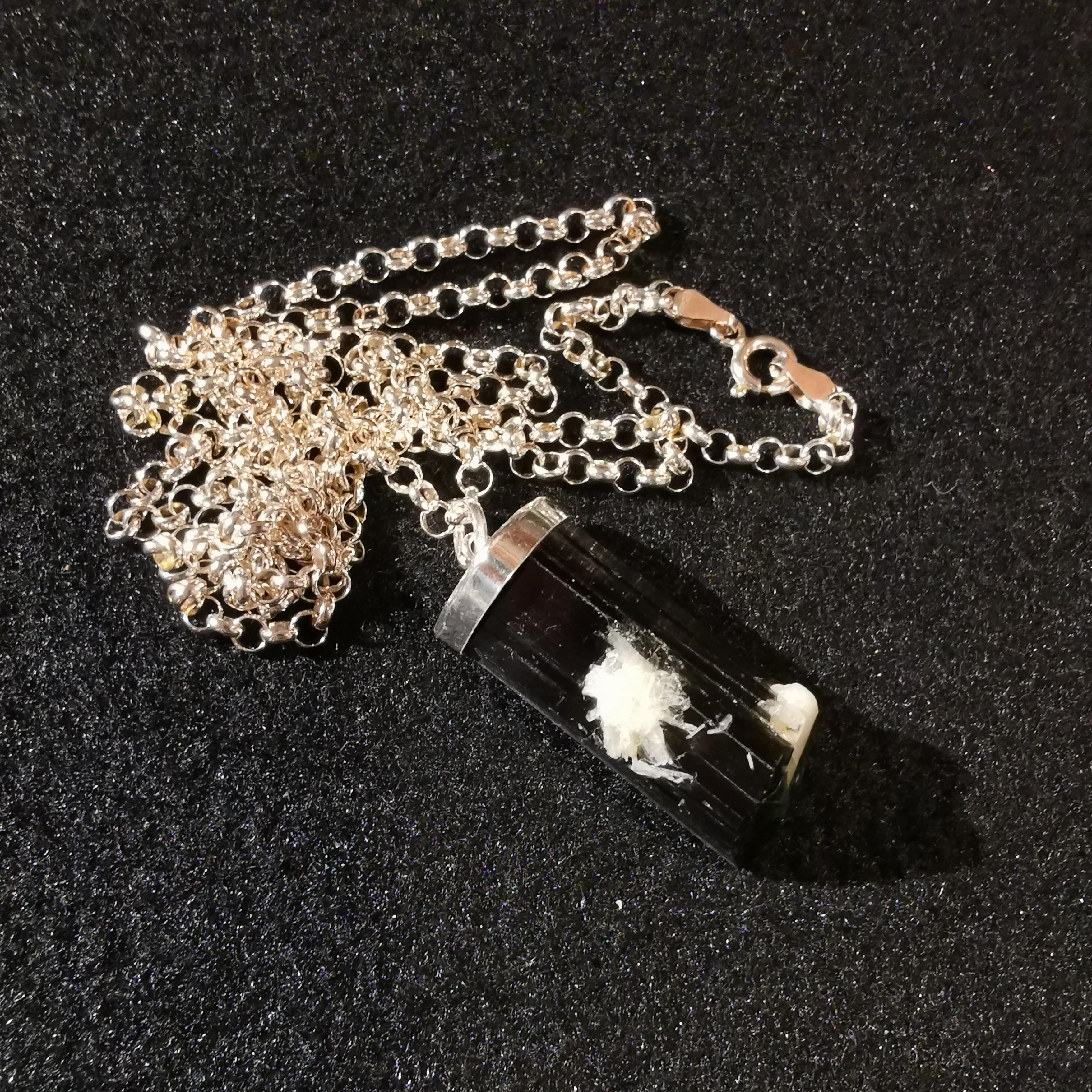 Turmalin XL Edelstein Heilstein Spitze natur schwarz Karma Kette Sterlingsilber 70 cm - im Schutz