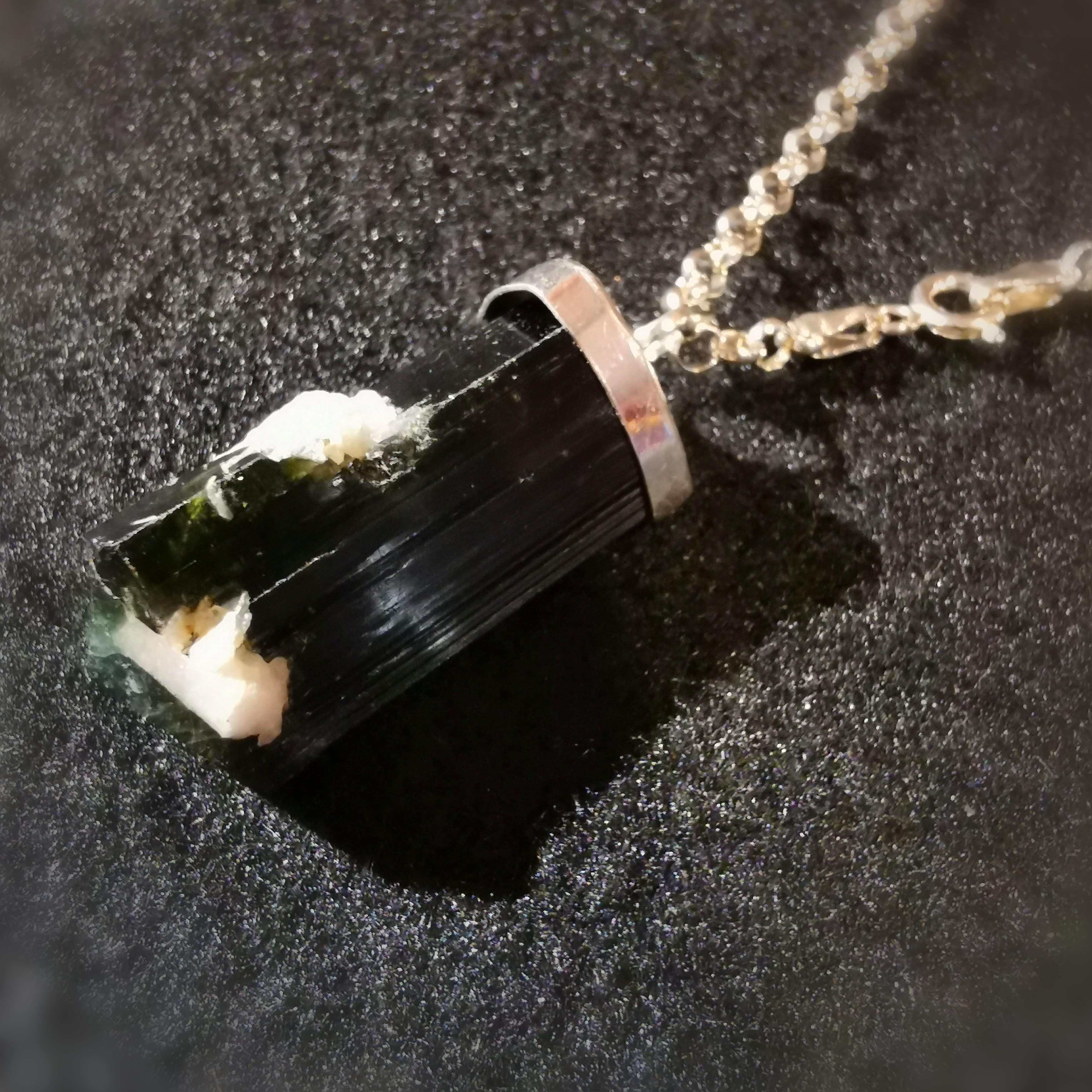 Turmalin XL Edelstein Heilstein Spitze natur schwarz Karma Kette Sterlingsilber 70 cm - im Schutz