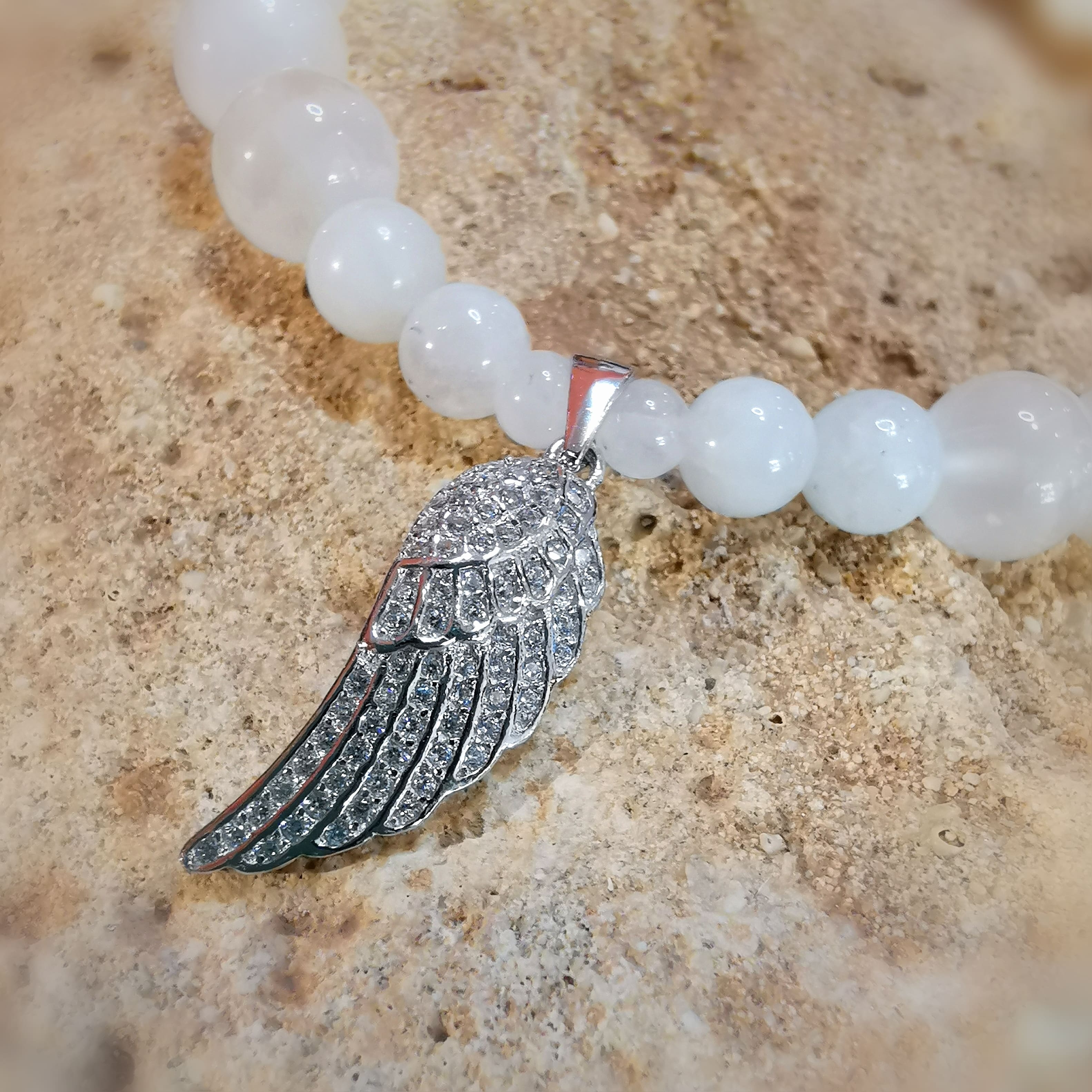 Regenbogen Mondstein Edelstein Heilstein Karma Armband mit Engelsflügel, geweiht - im Schutz der Liebe