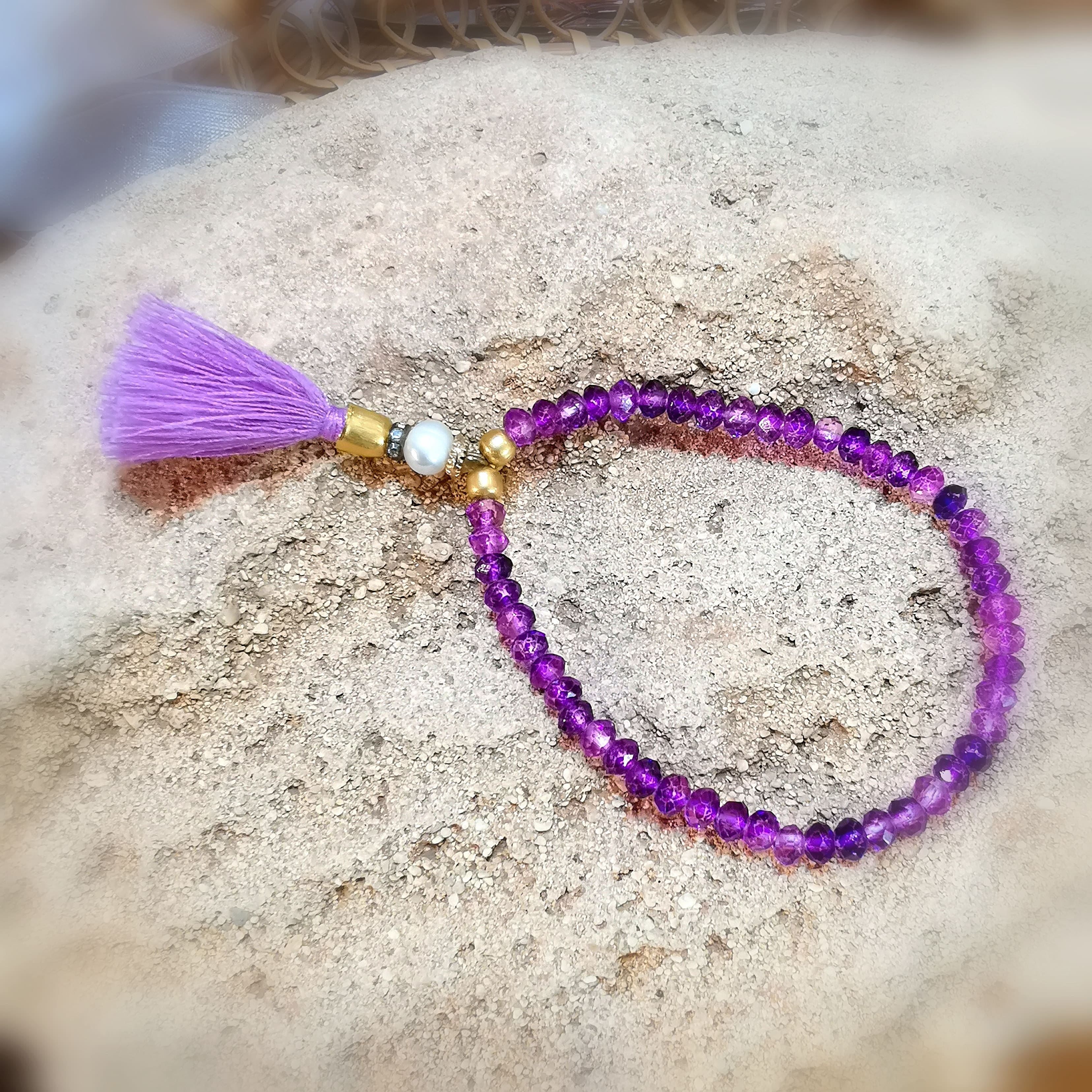 Hippie Karma Schmuck Armband Set Bijou lila mit Kristallen, Troddel Charms, Quasten - Freiheit und Inspiration