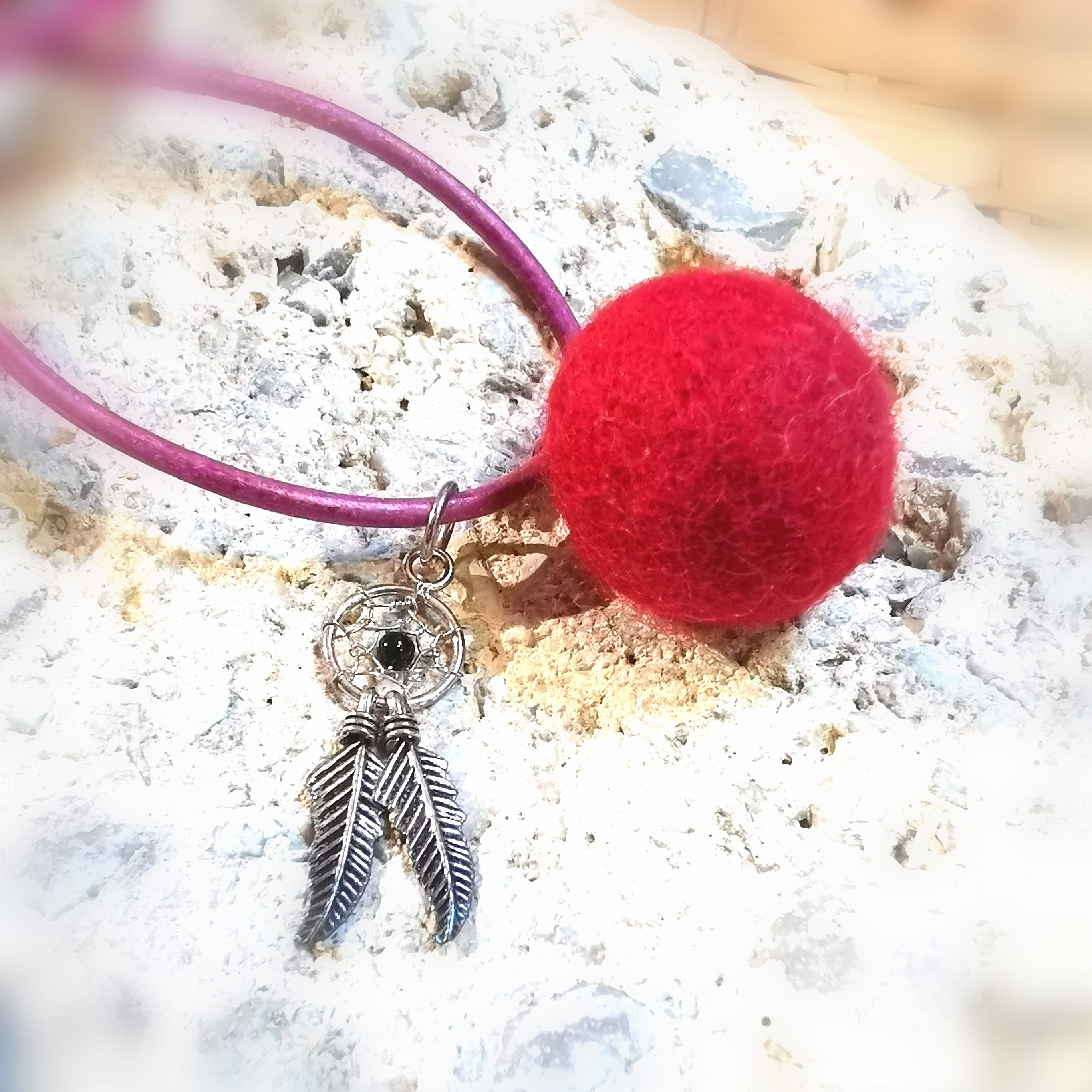 roter Filz Engelsrufer Klangkugel Kinder Karma Kette Rot mit Traumfänger, Kraft und Schutz