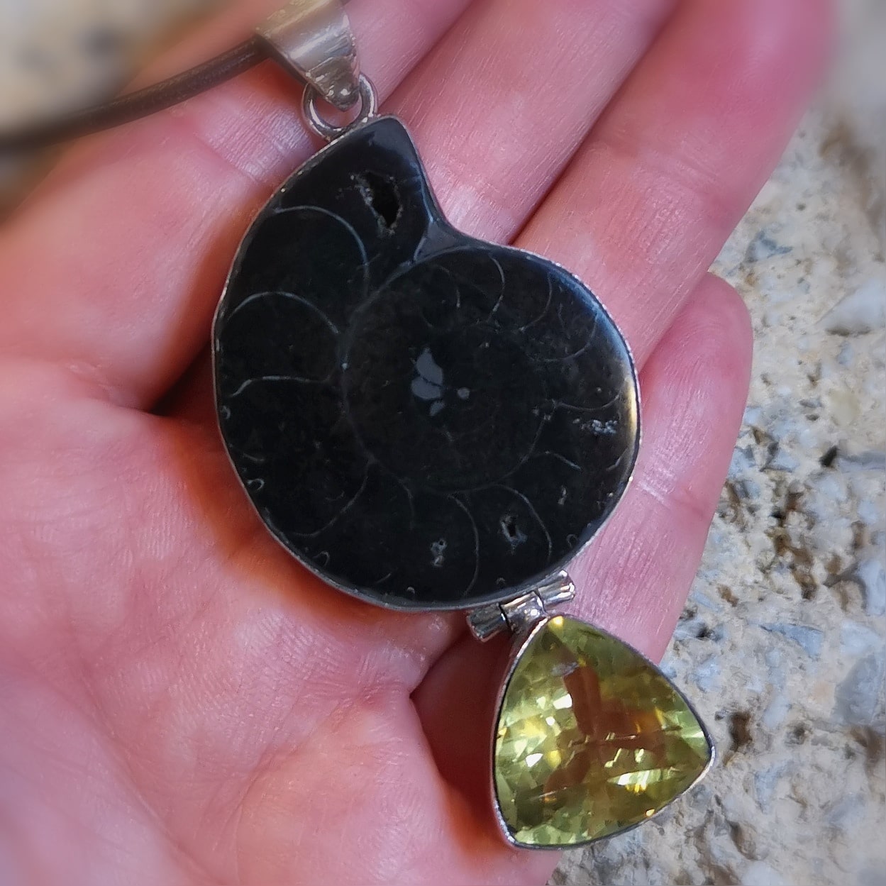 Ammonit Citrin, Fossil Edelstein Heilstein Karma Kette XL, geweiht - für Lebensmut und Lebensfreude