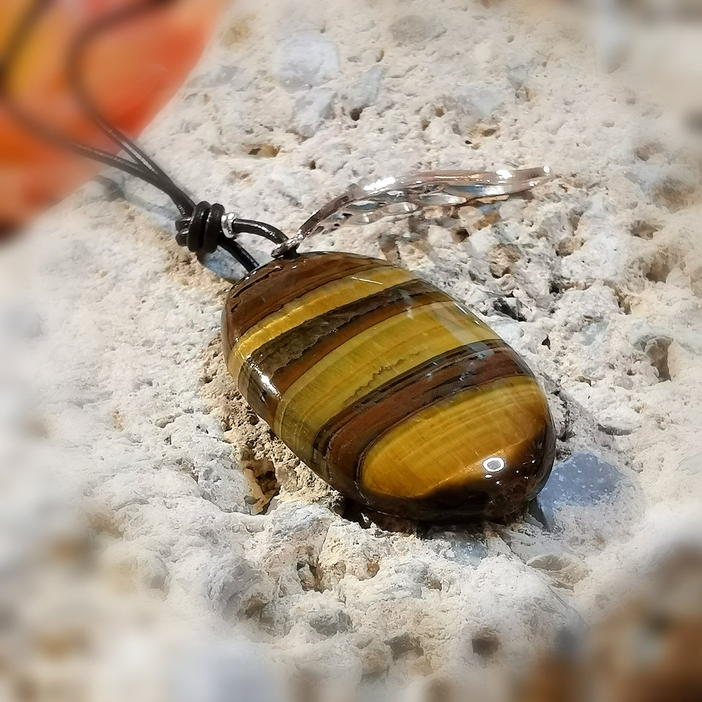 Tigerauge ovale Platte, mit Engelsflügel, Edelstein Sterlingsilber Design Karma Kette - im Schutz