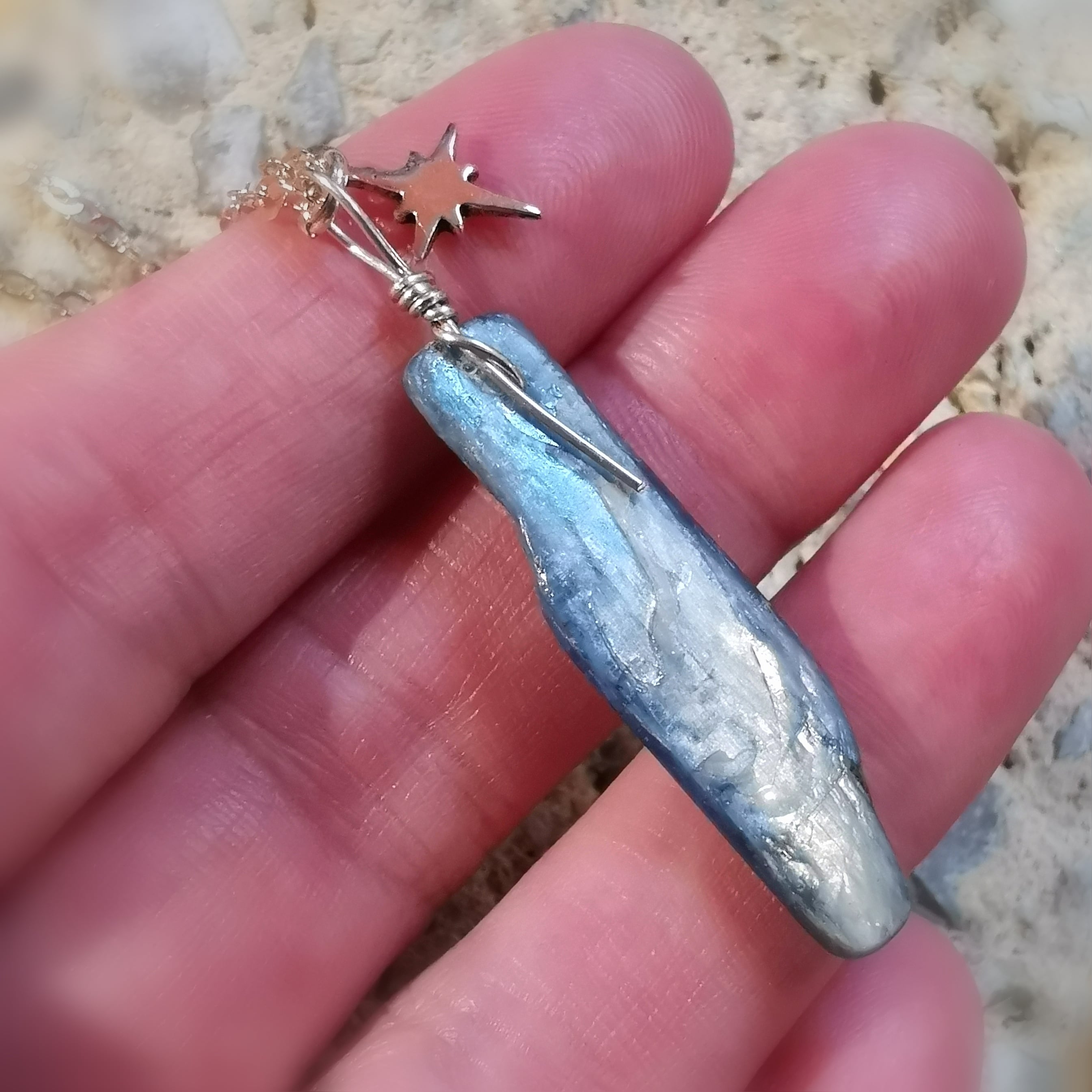Nepal Disthen Polarstern Edelstein Heilstein Karma Kette 45 cm - Gelassenheit