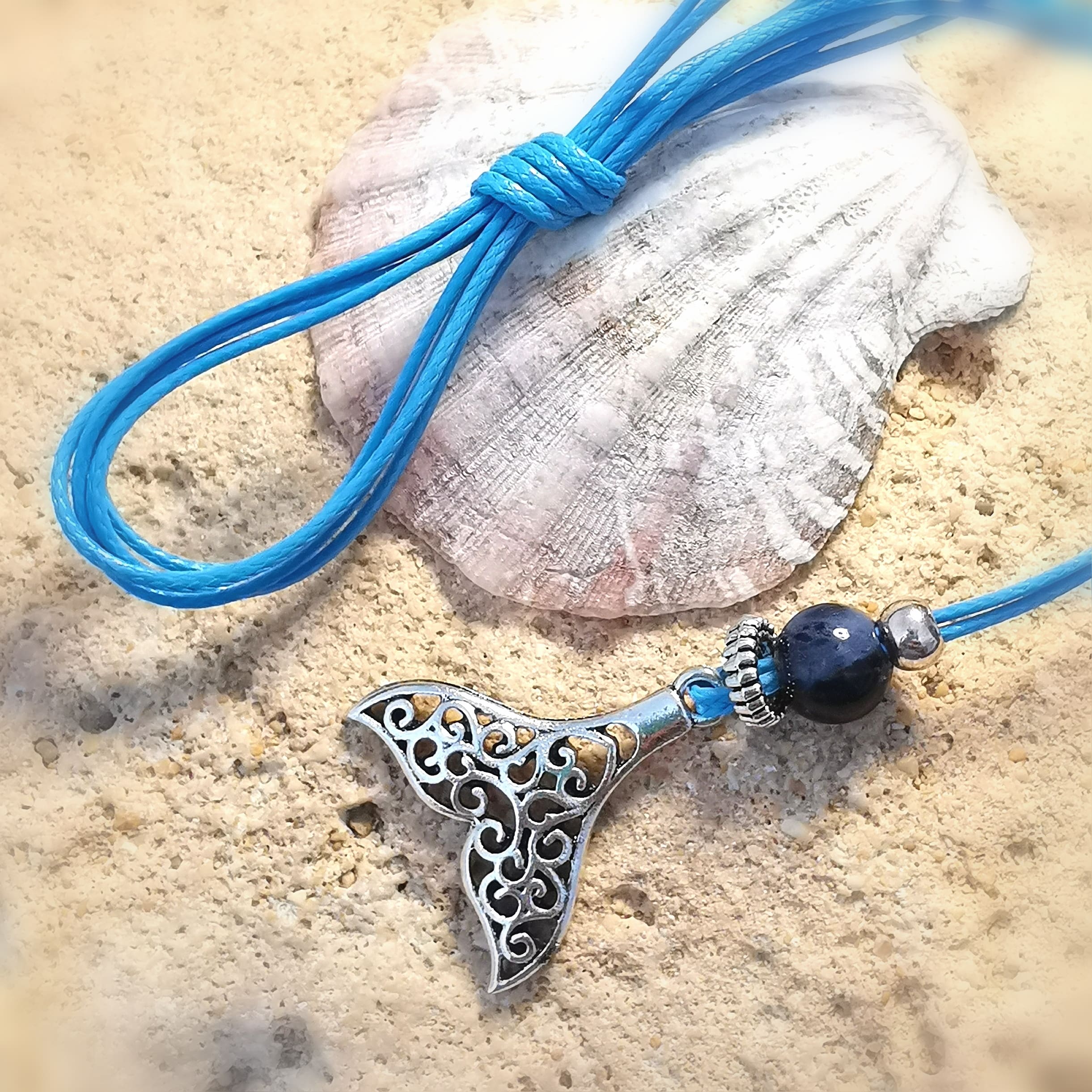Walflosse Wal Krafttier Glücksbringer Karma Chakra Kette, mit Dumortierit Edelstein, das Leben leichter nehmen
