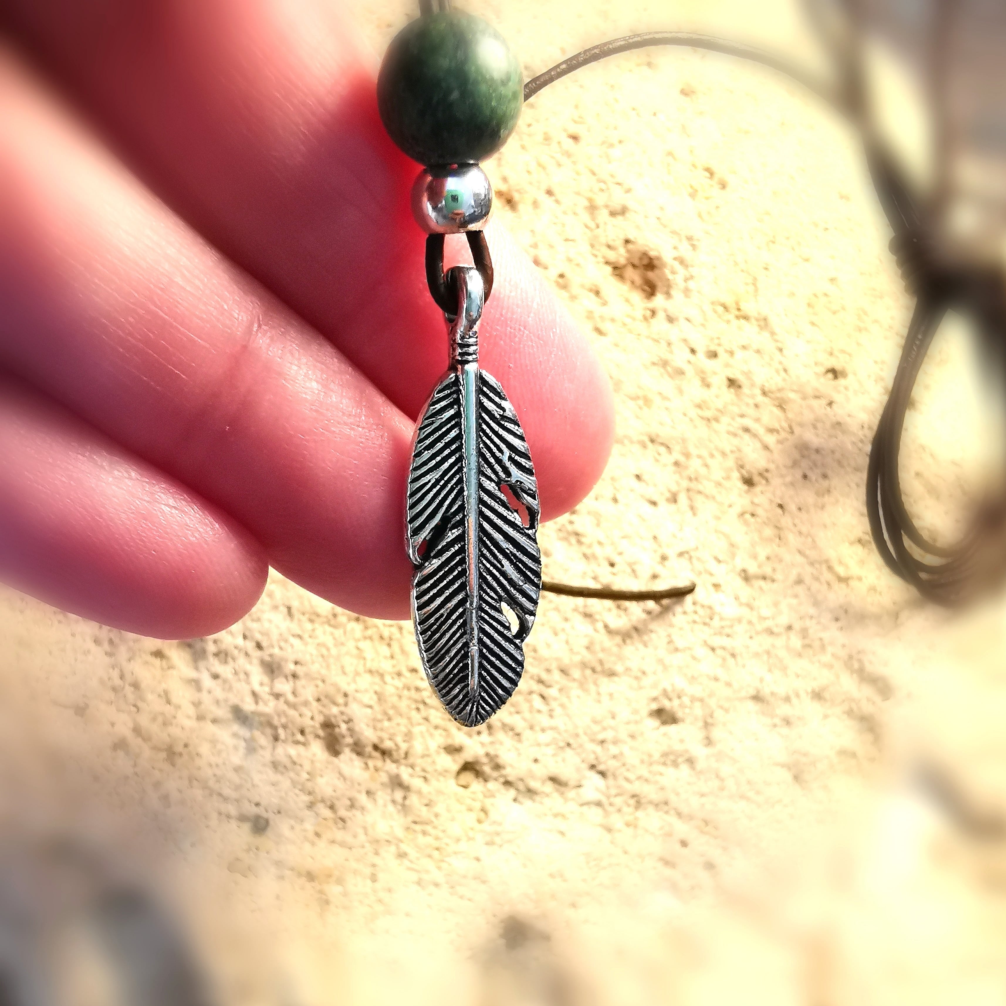 Feder Karma Türkis Edelstein Schmuck Kette, Heilstein, Leder, Edelmetall, Chakra Aura Kraft, Selbstsicherheit