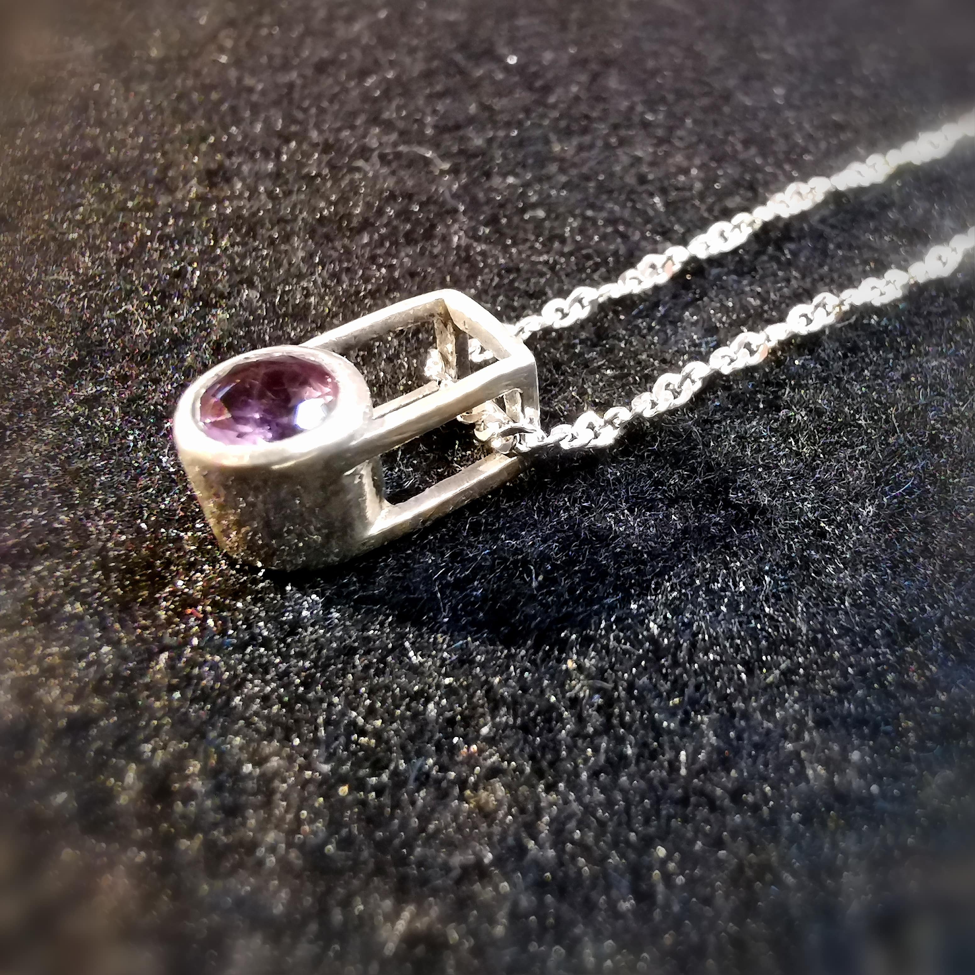 filigrane Amethyst Heilstein Edelstein Karma Kette Sterlingsilber 40 cm, geweiht - Vertrauen und Liebe