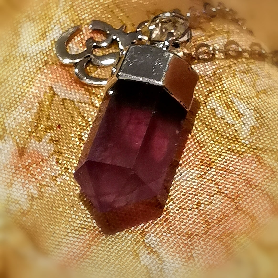 lila Amethyst Stift Stab Natur Heilstein Edelstein OM Symbol Karma Kette Sterlingsilber 50 cm, geweiht - Vertrauen und Intuition