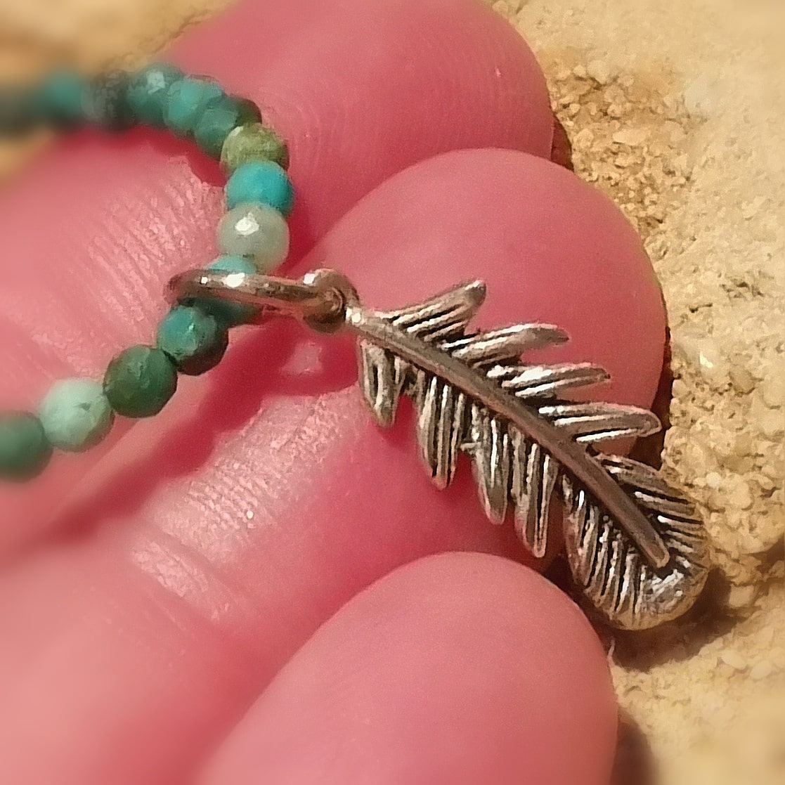 Türkis Natural, Echt Türkis Feder Edelstein Heilstein Karma Kette, 2 mm filigran, Freiheit und Freude