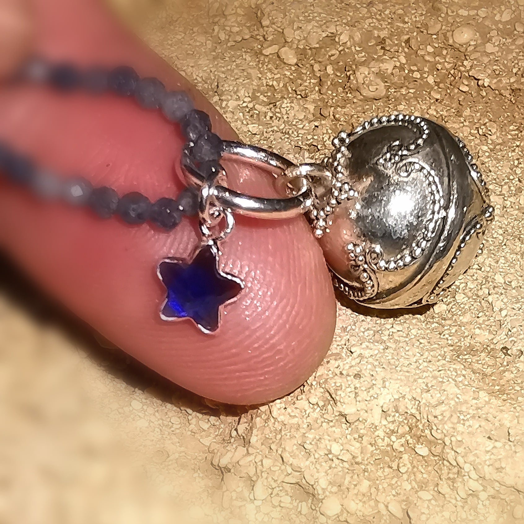 Engelsrufer Saphir Edelstein Heilstein Karma Kette filigran 2 mm, nachtblau - in Harmonie