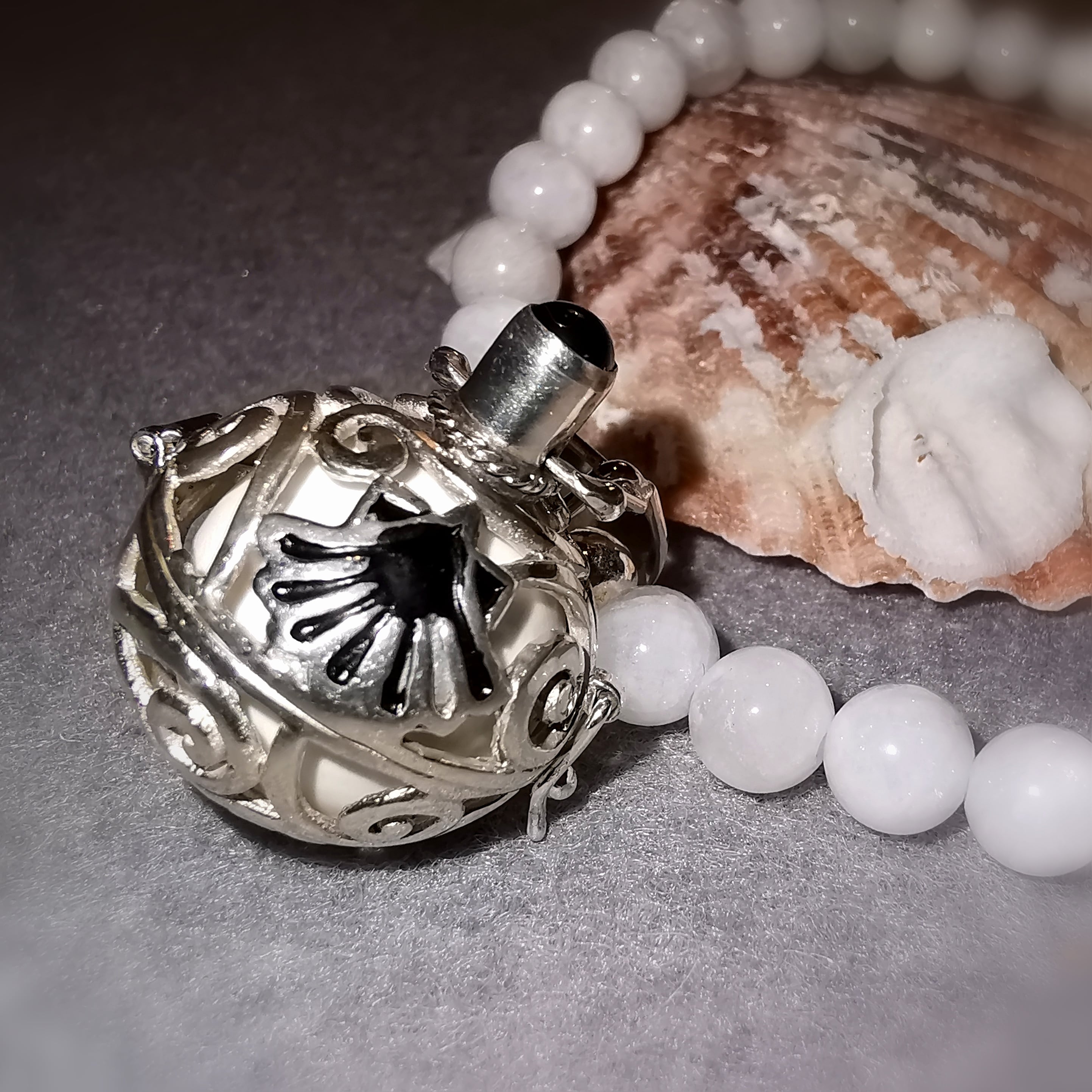 Engelsrufer Mallorca Muschel Sterlingsilber Onyx Anhänger: Mondstein Edelstein Karma Armband, Licht und Liebe