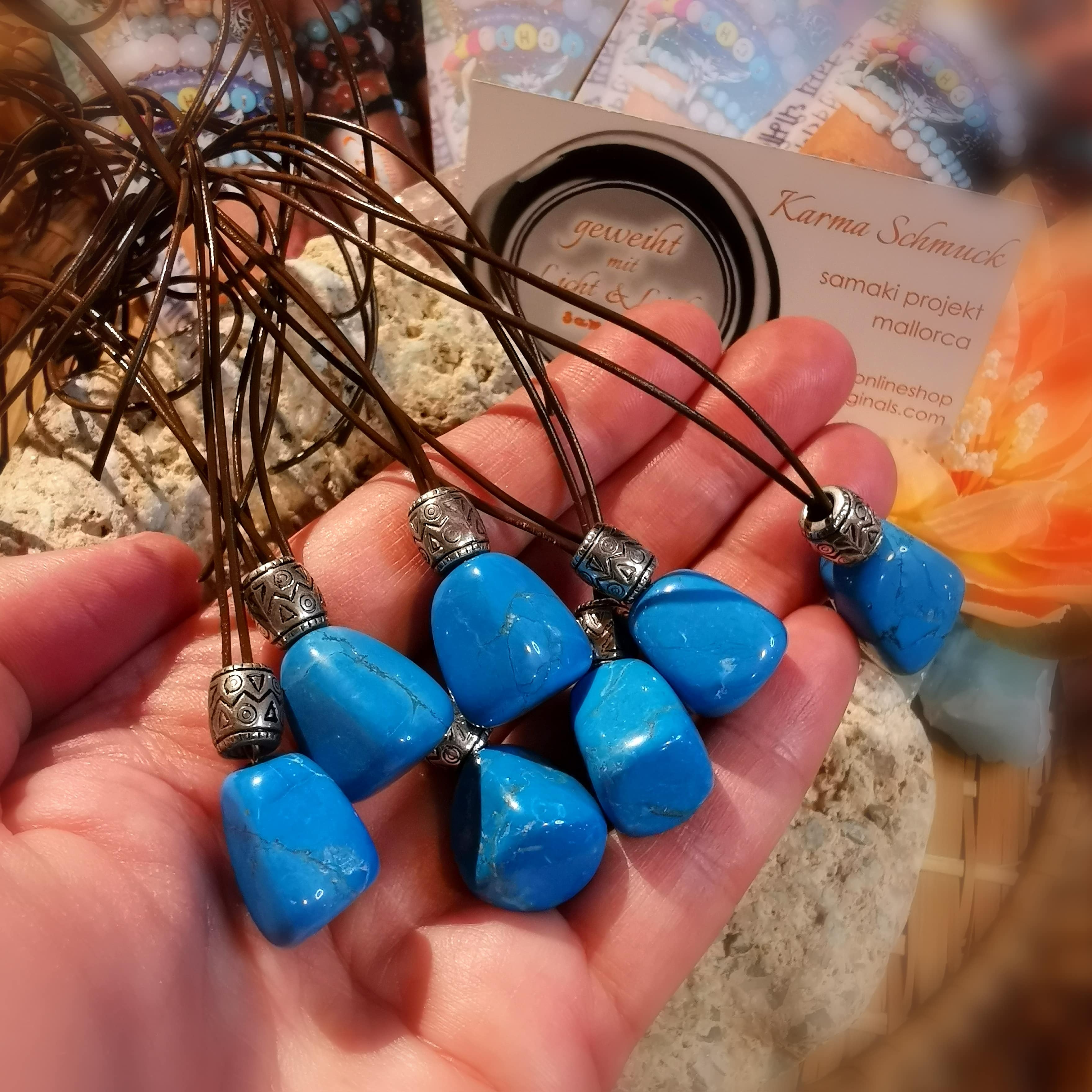 Türkis Magnesit Edelstein Heilstein Karma Kette love peace happiness, geweiht - frei sein