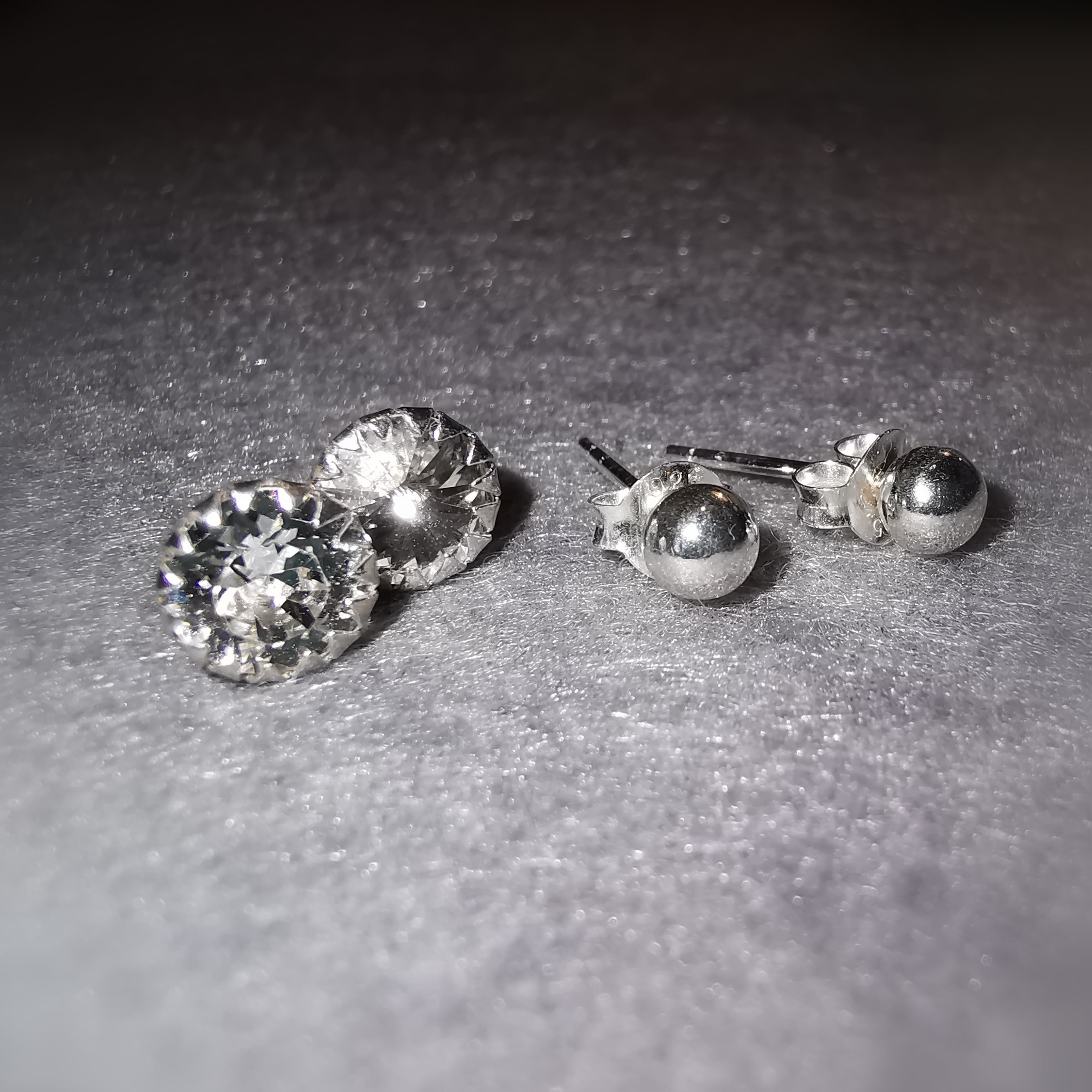 Geschenk Set Ohrstecker Swarovski und Sterlingsilber Stecker, lichtvolle Kristall Ohrringe und, weiss silber: Klarheit