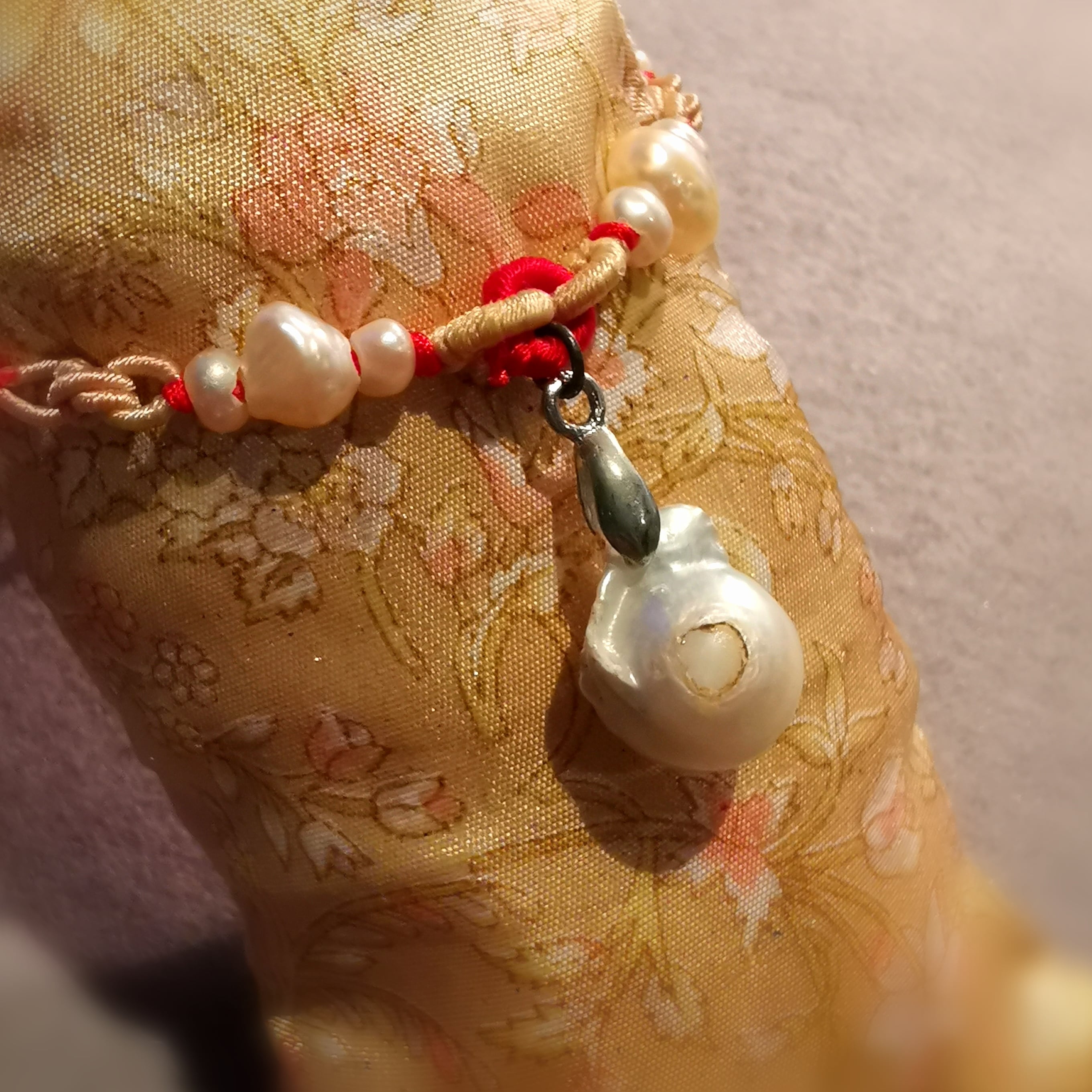 Natur Perle Ethno Hippie Karma Kette rot weiss - Lebensfreude