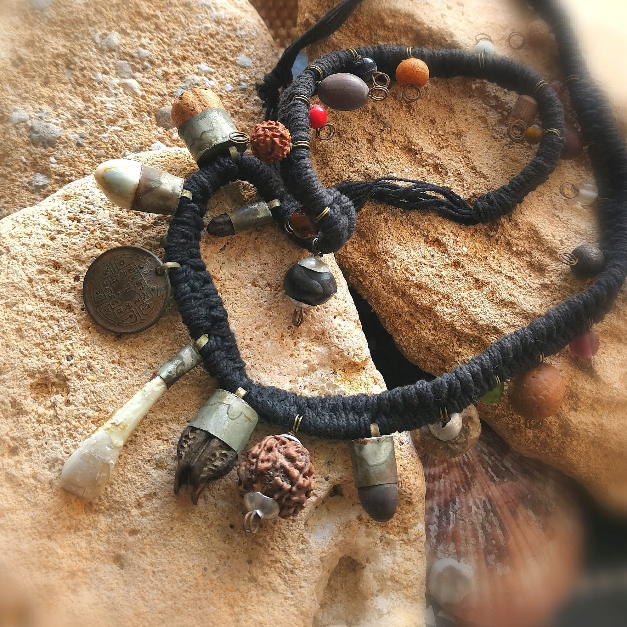 Karma Ethno Schmuck Kette für Schutz und Kraft, Tibet