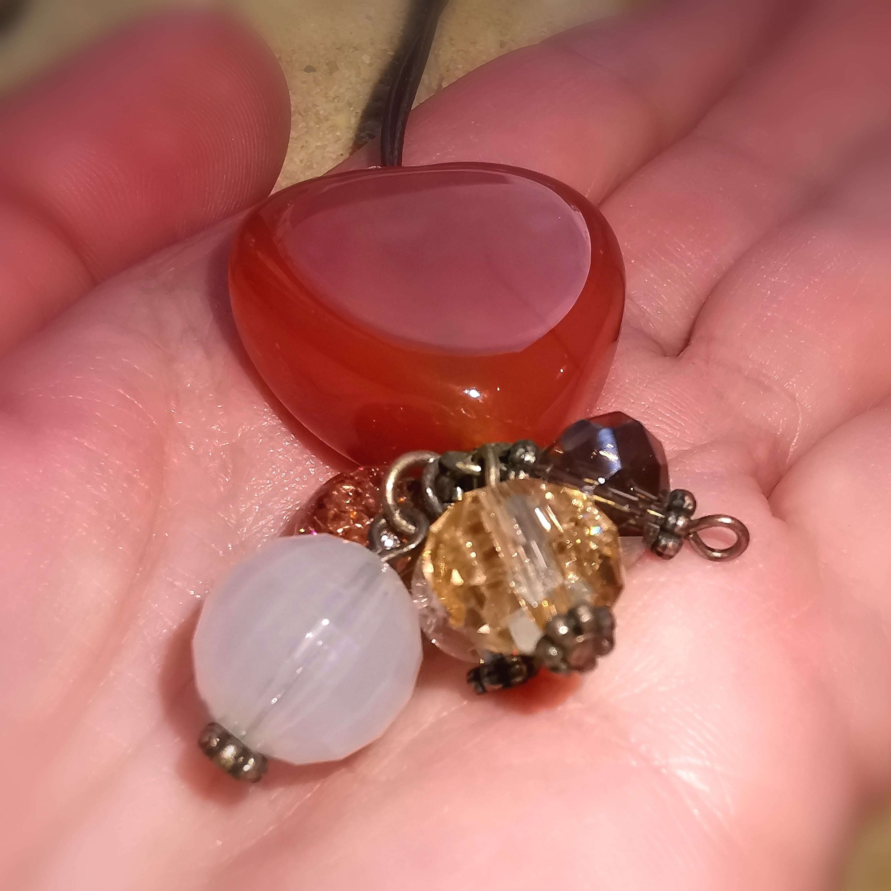 Karneol Glücksachat Edelstein Heilstein Herz Karma Kette, edler Hippie Stil, Sakral Chakra, - Liebe und Leichtigkeit