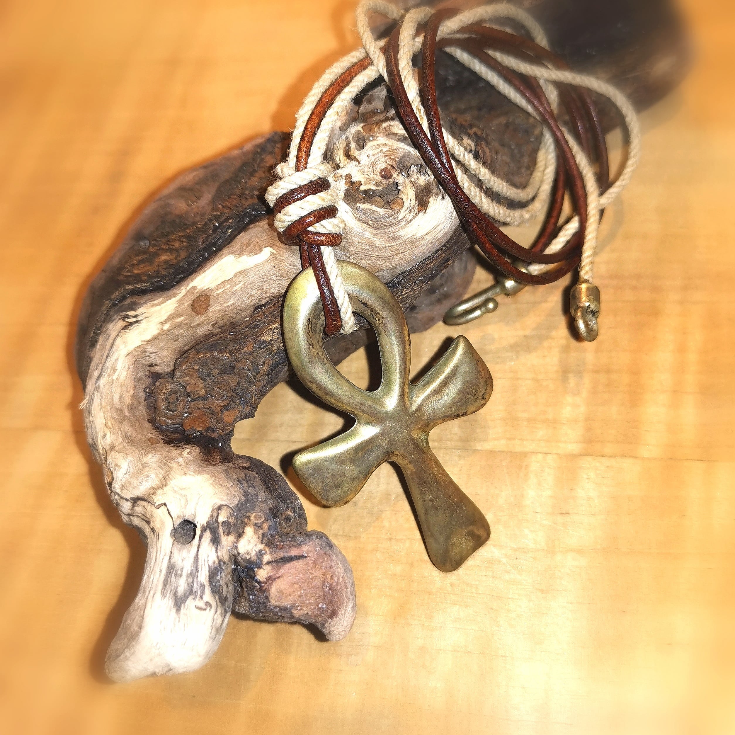 Ankh Kreuz des Lebens, Zinn Leder Jute Karma Kette - Harmonie