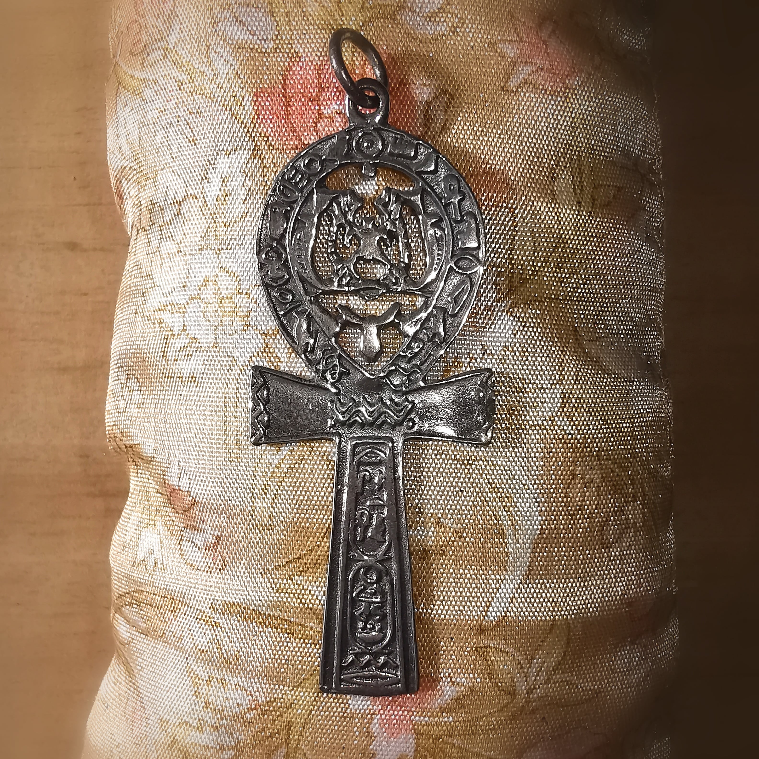 ✝️ Colgante de cruz Ankh: consagrado para la armonía, la protección y la vida eterna