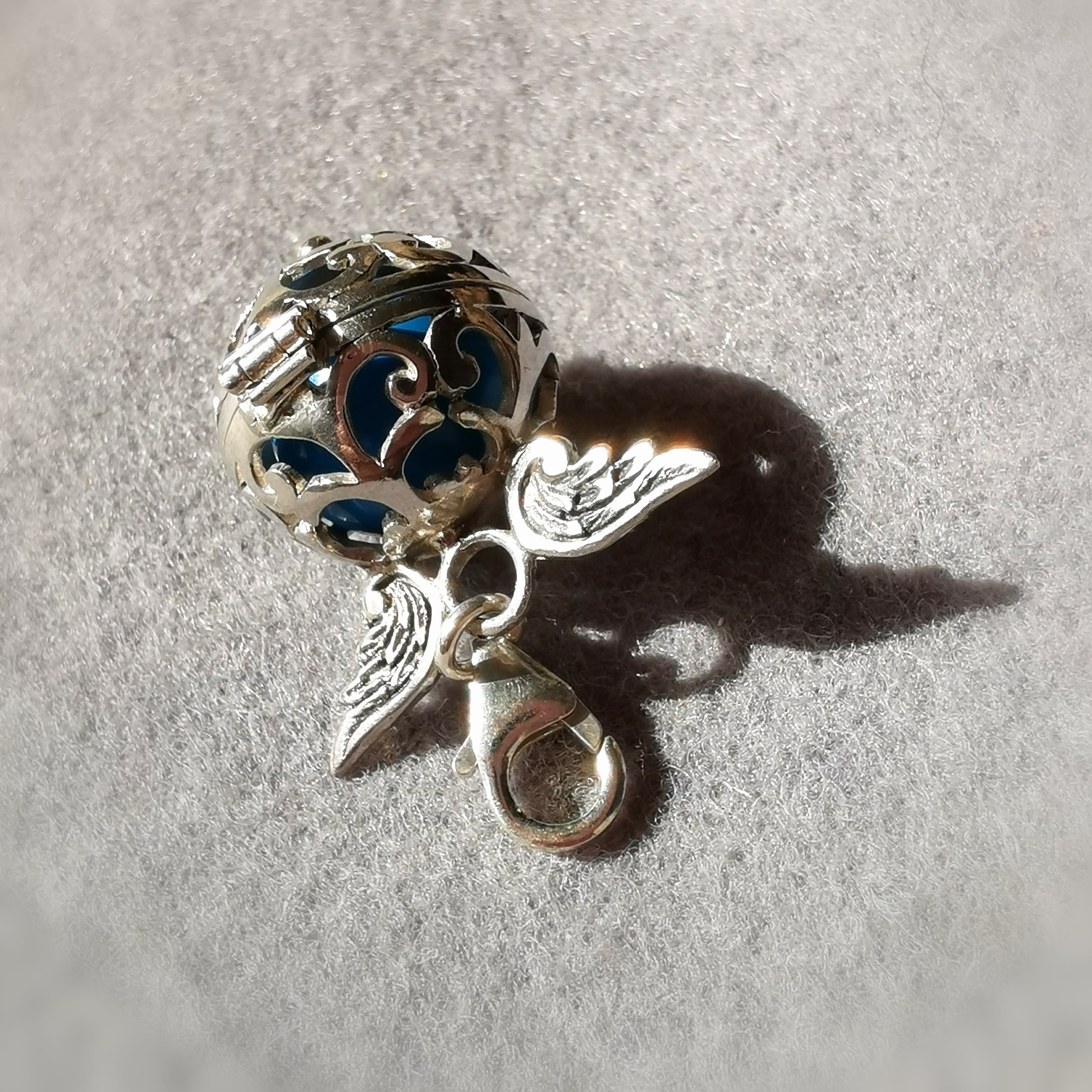 Engelsrufer Blau Erzengel Michael Charm Anhänger mit Flügel Sterlingsilber Karabiner Verschluss für Damen