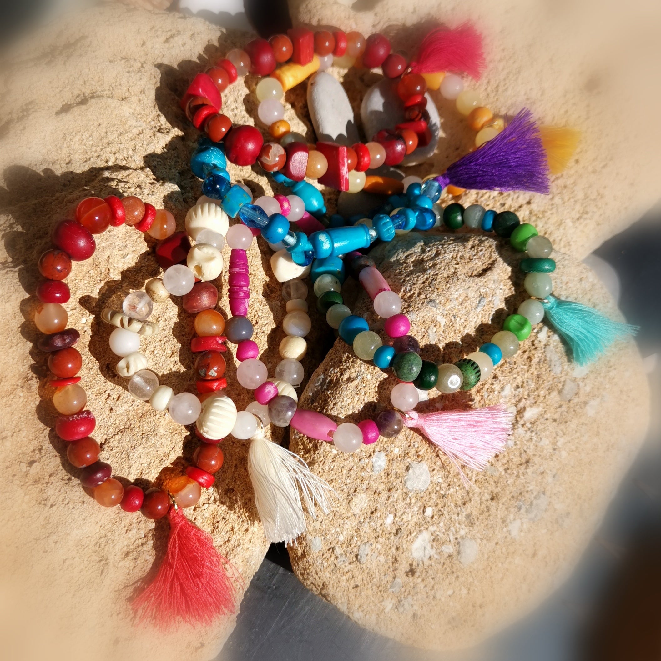 Heilstein Mix Karma Armband, Ton in Ton, Rot Orange, geweiht, Hippie Heilstein Mode, Kraft und Freude