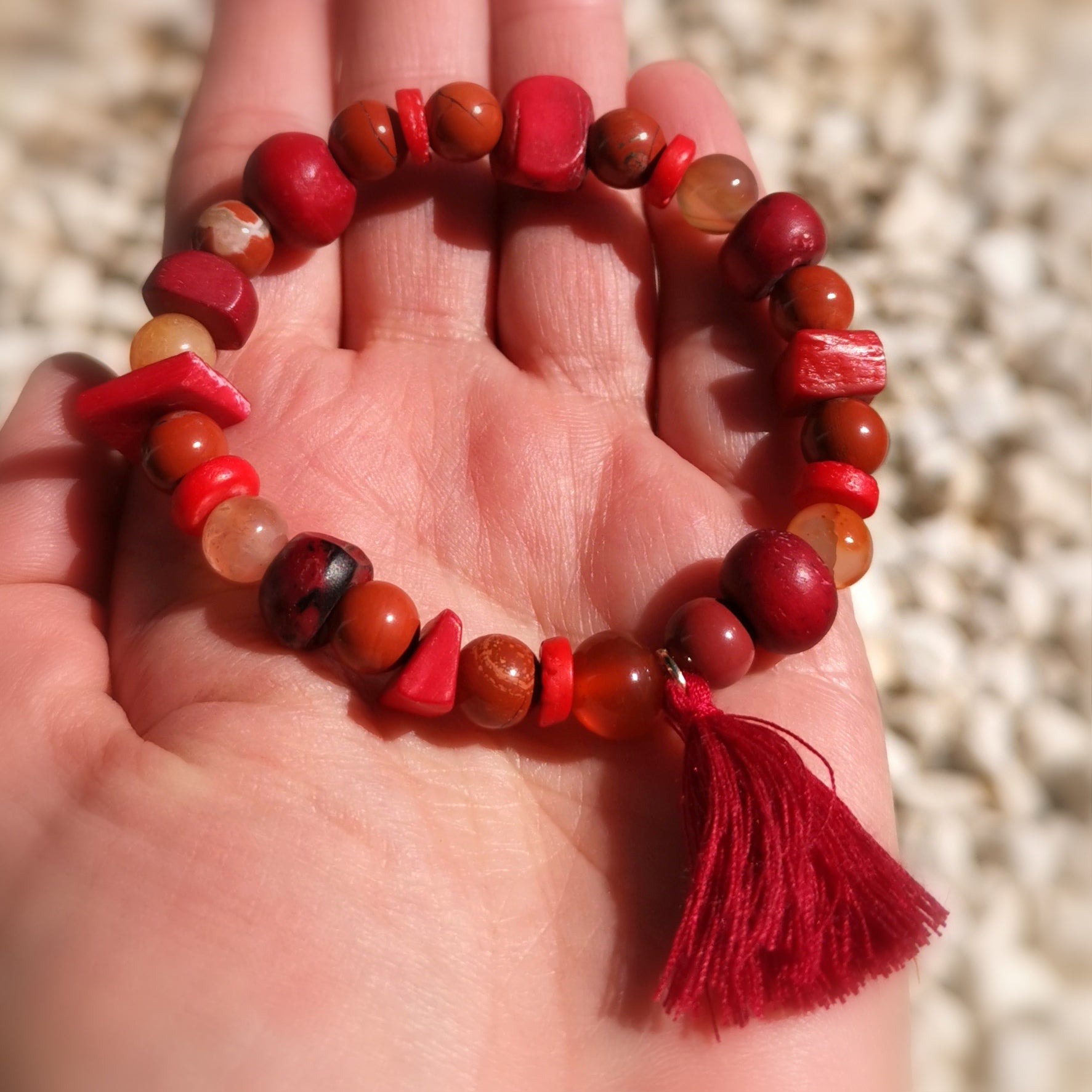 Heilstein Mix Karma Armband, Ton in Ton, Rot Orange, geweiht, Hippie Heilstein Mode, Kraft und Freude
