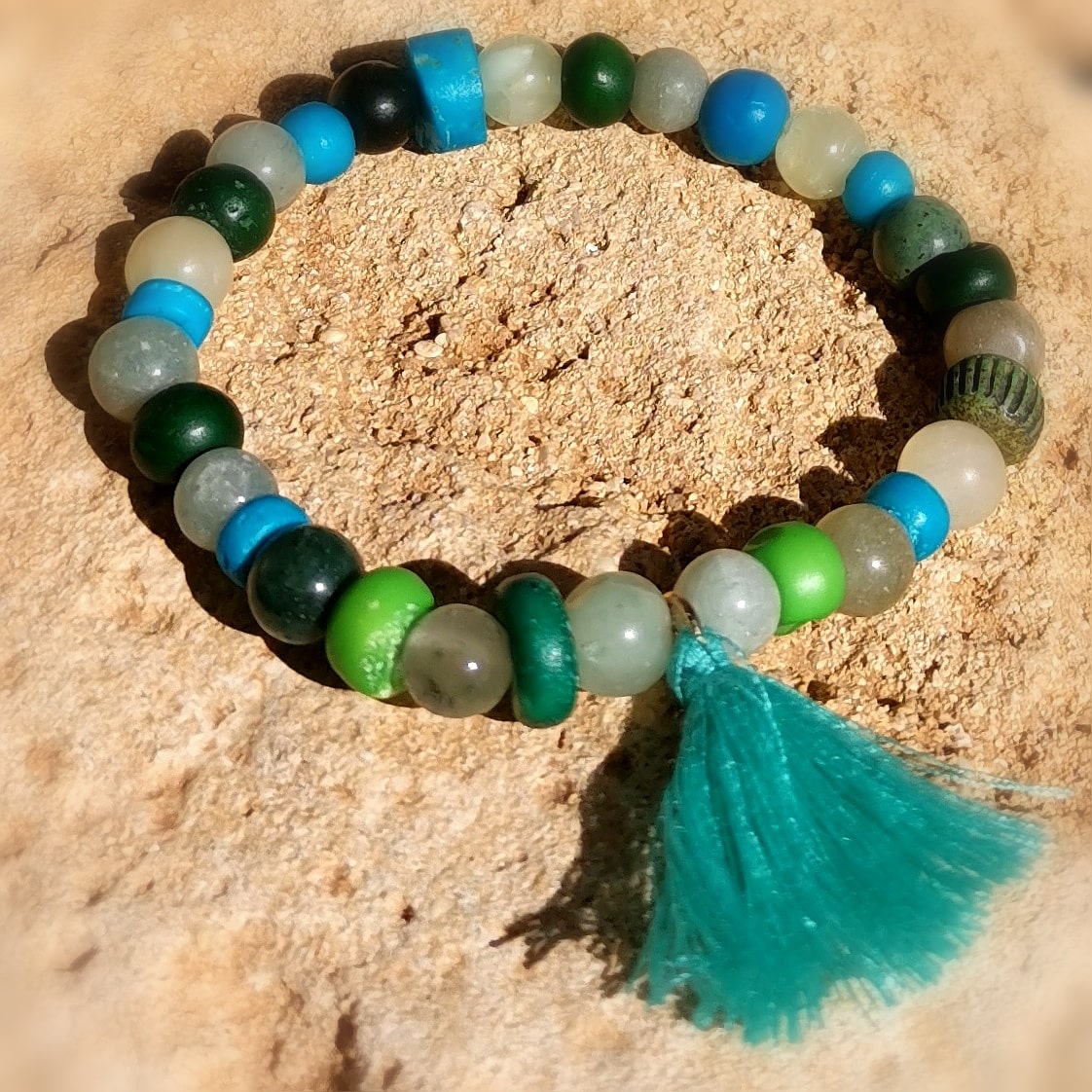 Edelstein Mix Karma Armband, Ton in Ton, Grün Türkis, geweiht, Hippie Heilstein Mode, Freiheit