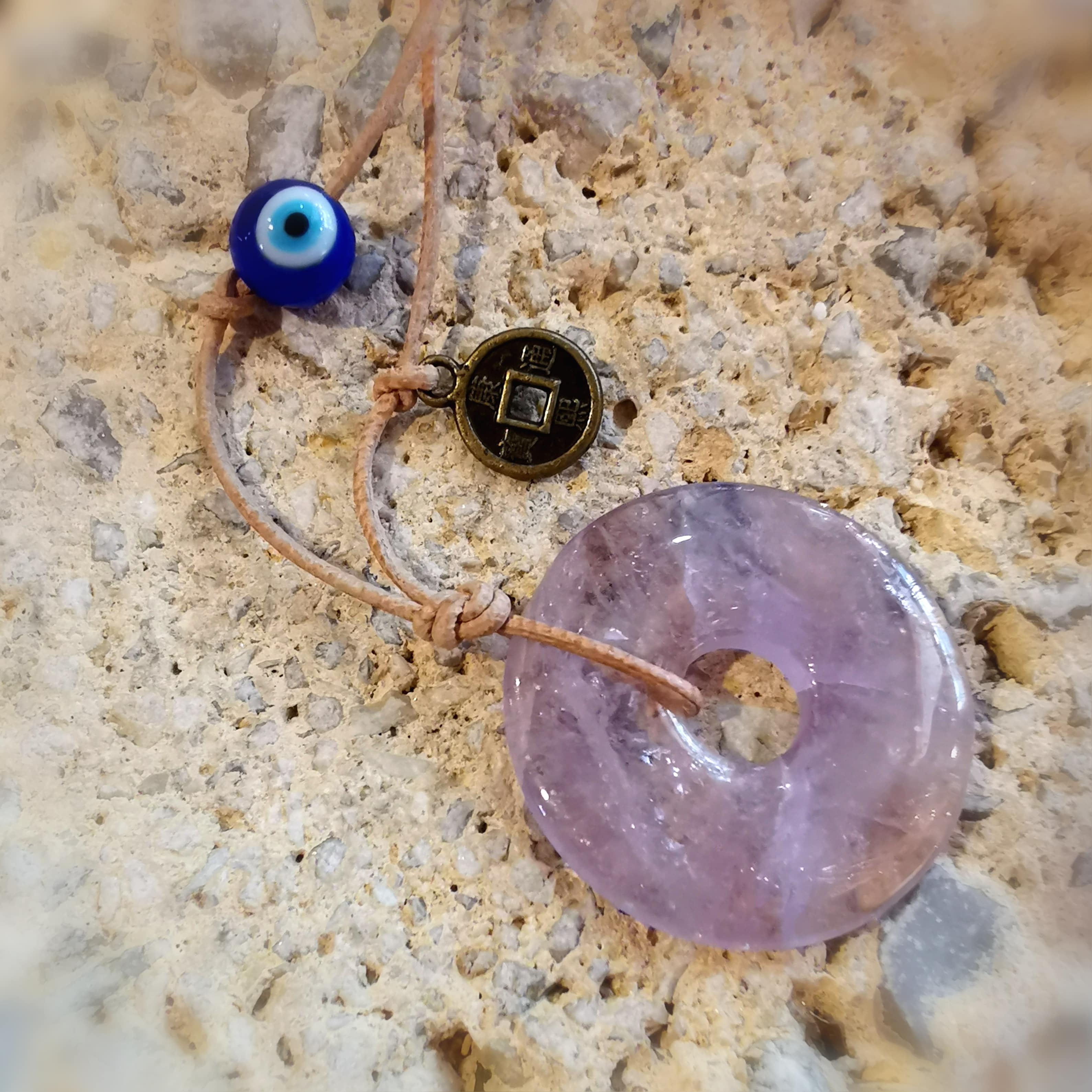 Amethyst Glückskettchen, Aura Schutz und Selbstsicherheit, mit Auge von Nazar, Münze und Heilstein Donut, Karma Leder Edelstein Kette, geweiht