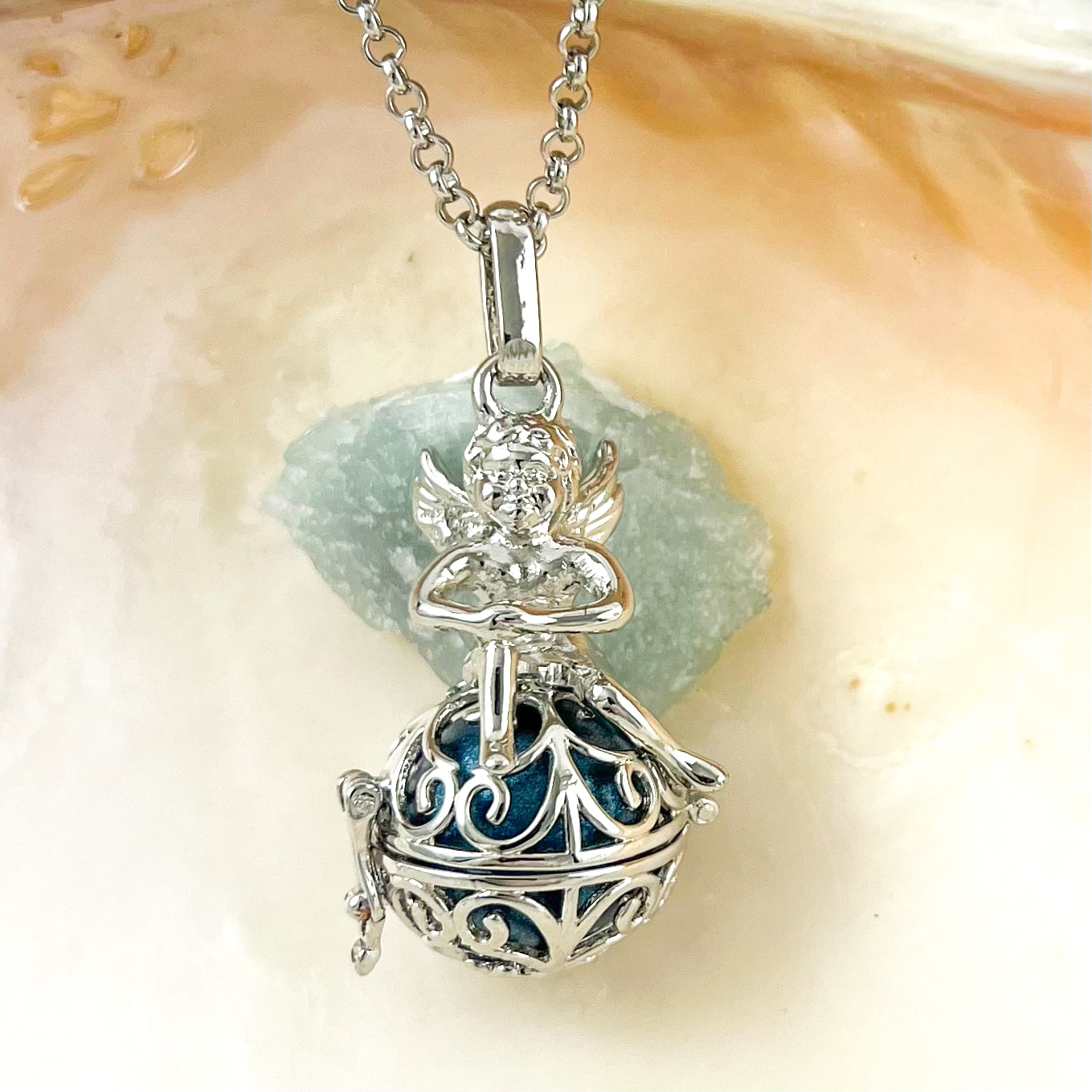 ✨ Collar Llamador de Ángeles – Arcángel Miguel y esfera sonora azul
