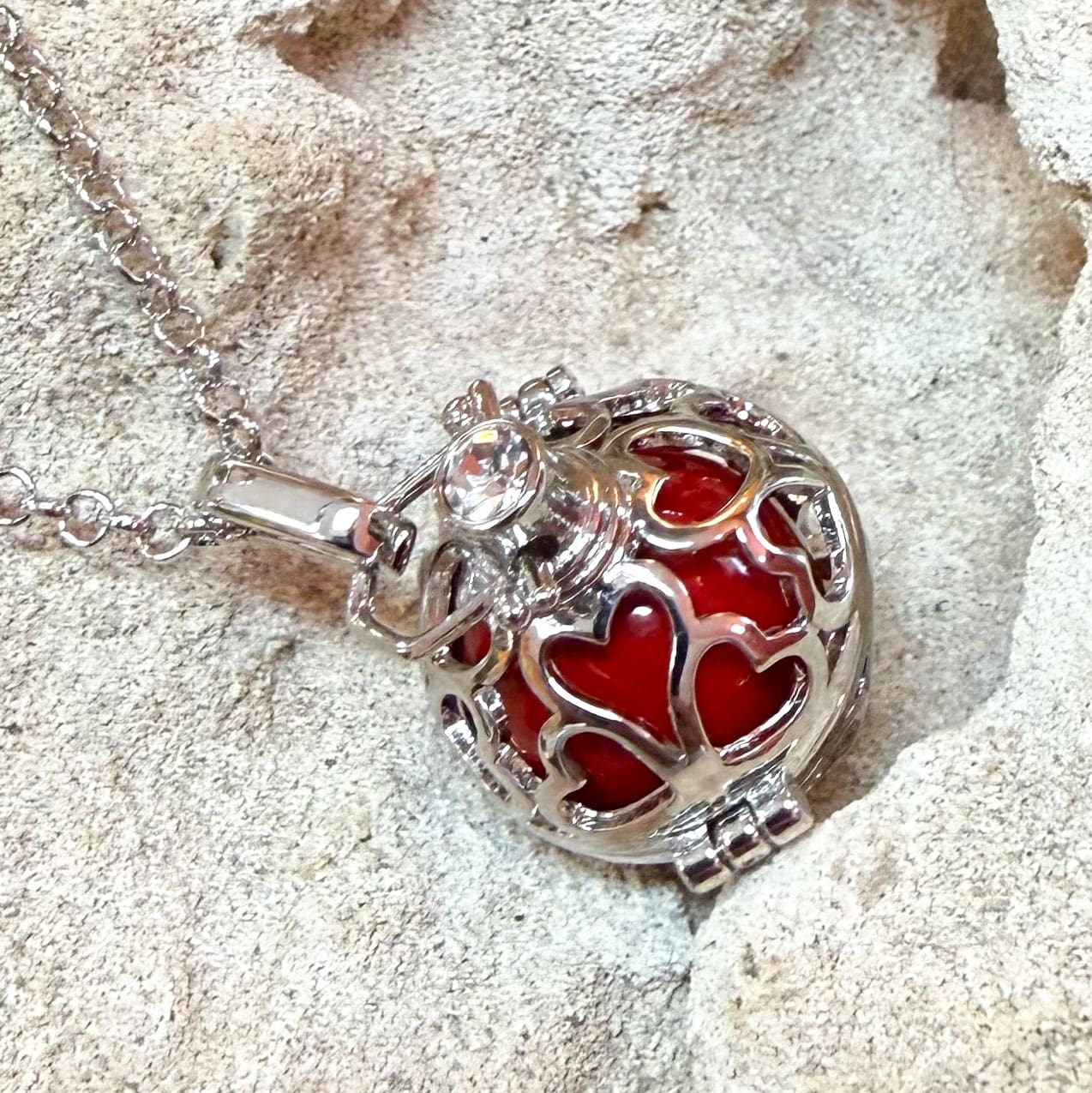 Engelsrufer Klangkugel Fashion Kette Rot – geweiht für Liebe & Geborgenheit