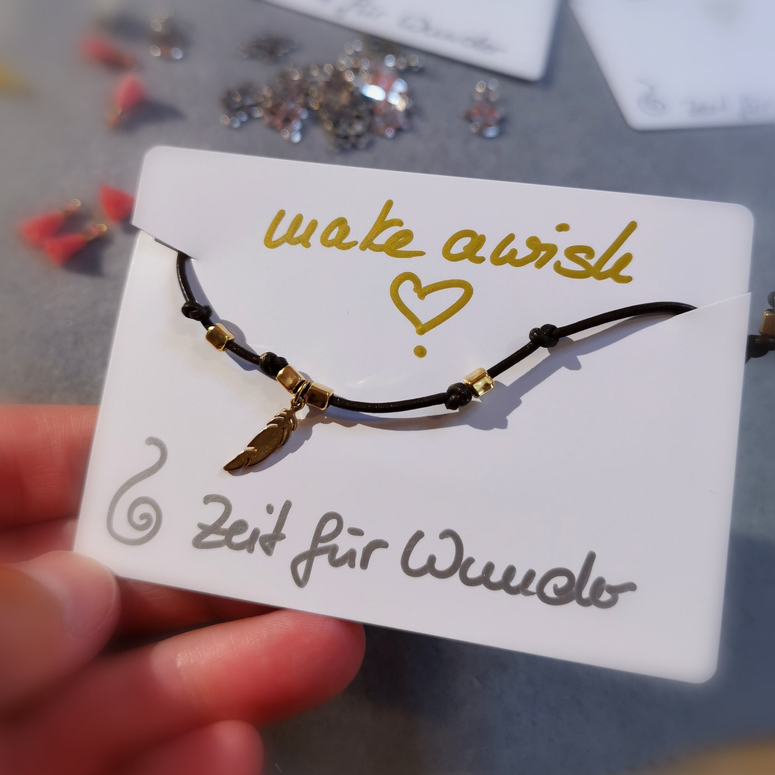 Engel Feder Karma Leder Glücksarmband, geweiht, make a wish, wünsche dir ´was, Liebe Schutz Kraft