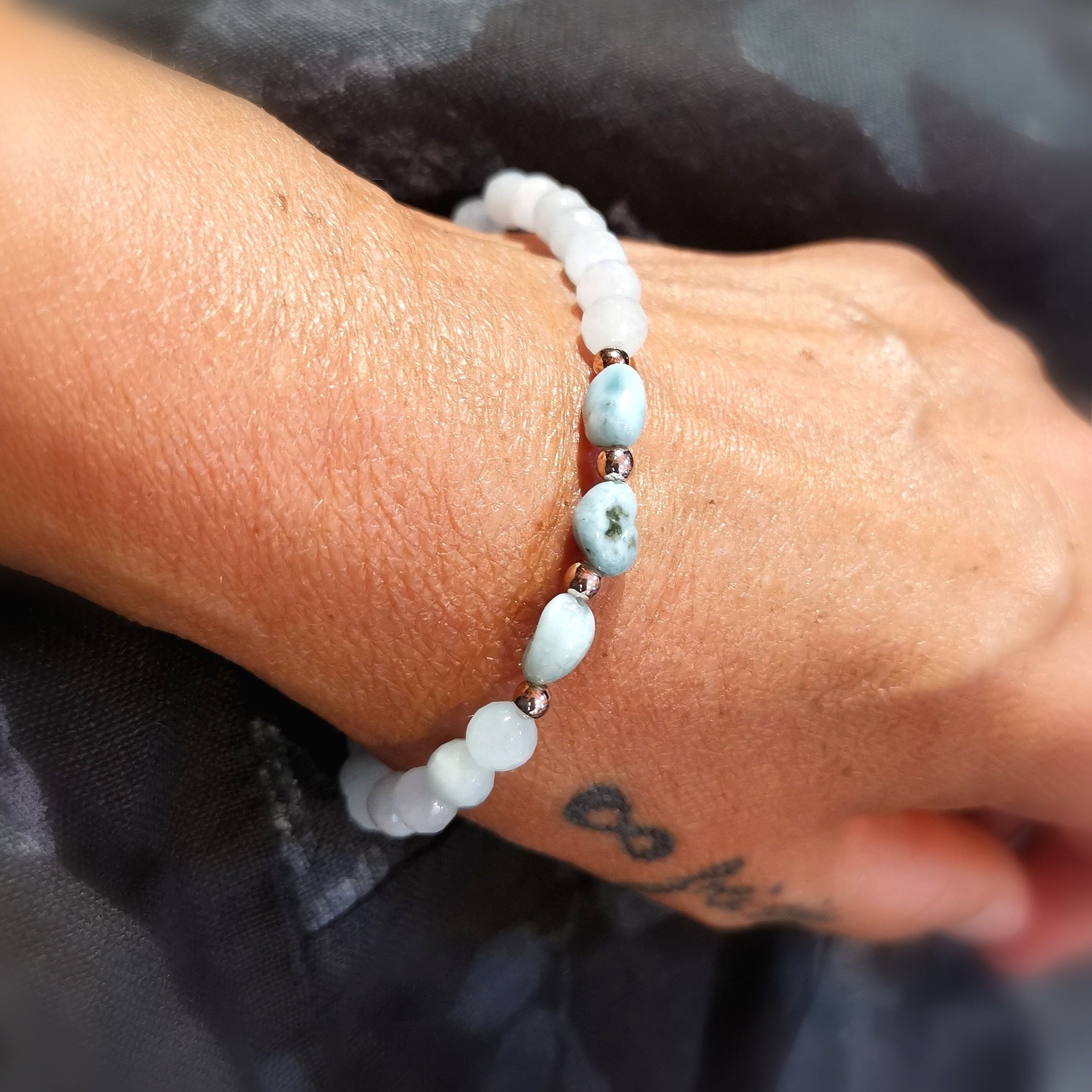 Aquamarin Larimar Edelstein Heilstein Karma Armband, Aura Schutz und Chakra Kraft, authentisch leben