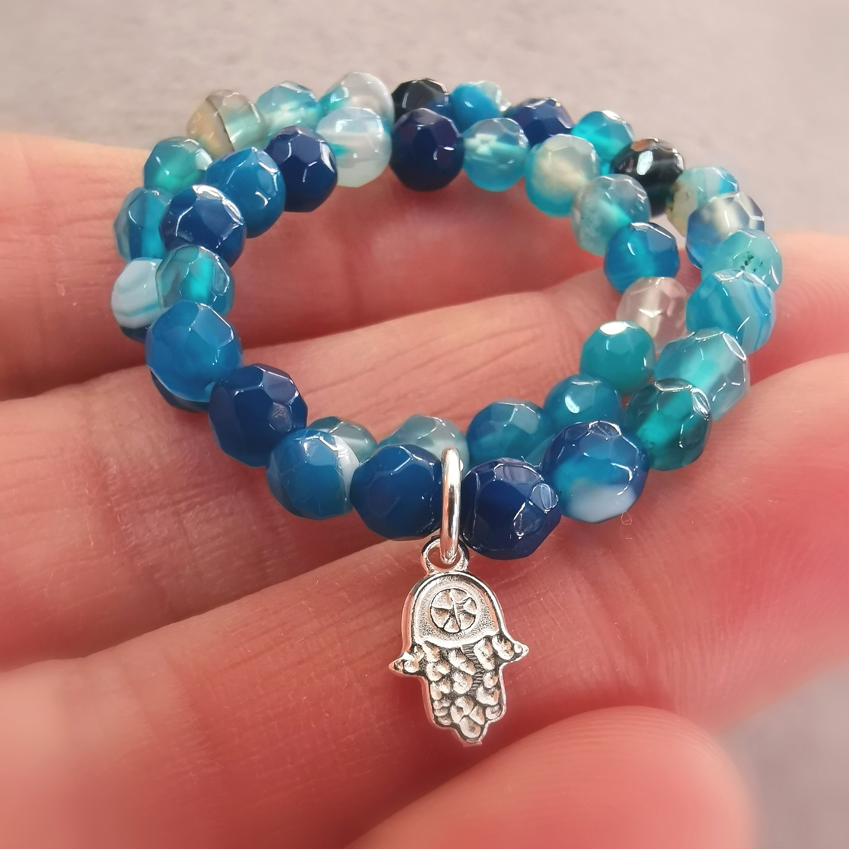 blauer Achat Edelstein heilende Hand Fatimas Karma Charm Schmuck - Leichtigkeit, Schutz