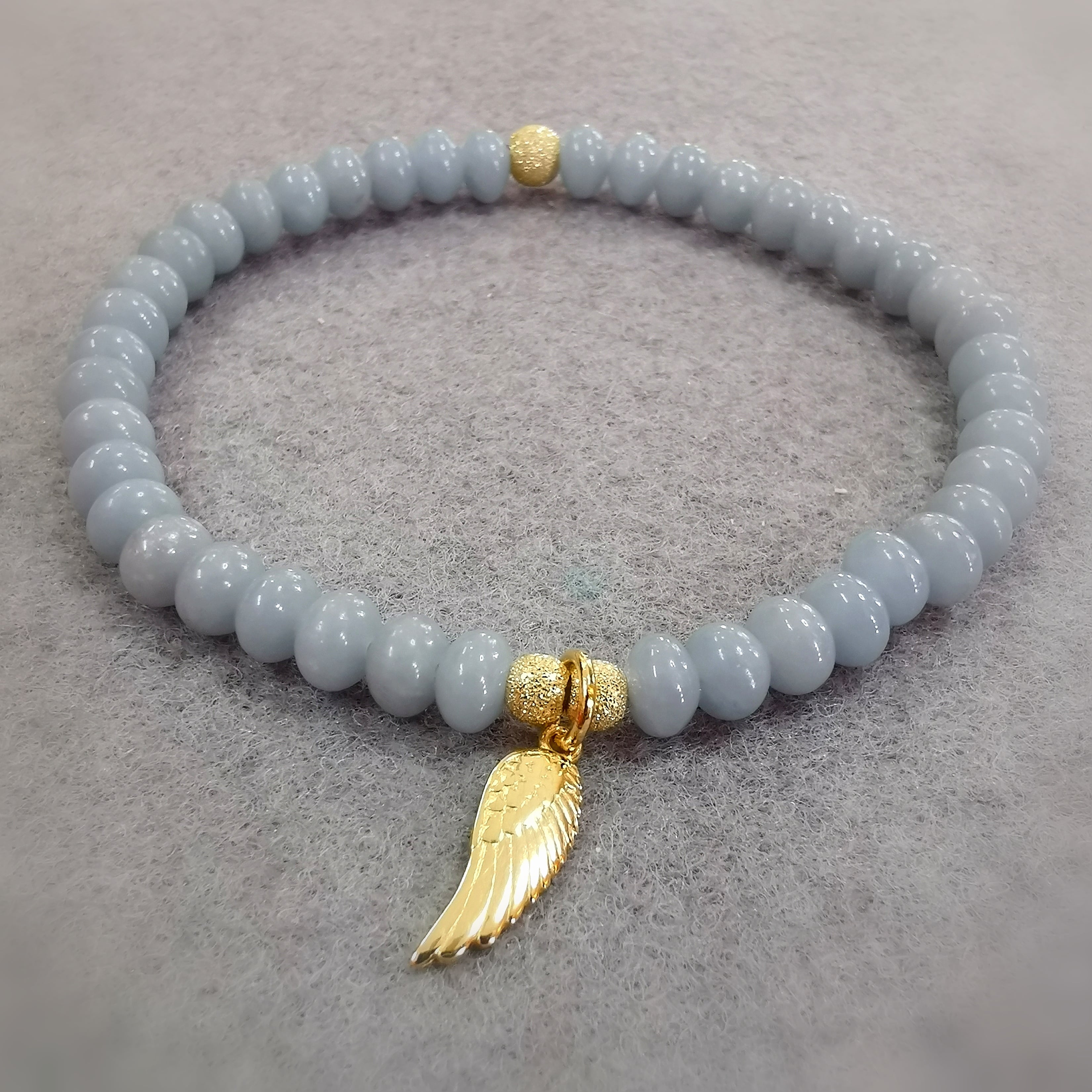 Angelit Anhydrit Edelstein Engelsflügel Karma Heilstein Armband, geweiht, geliebt und behütet