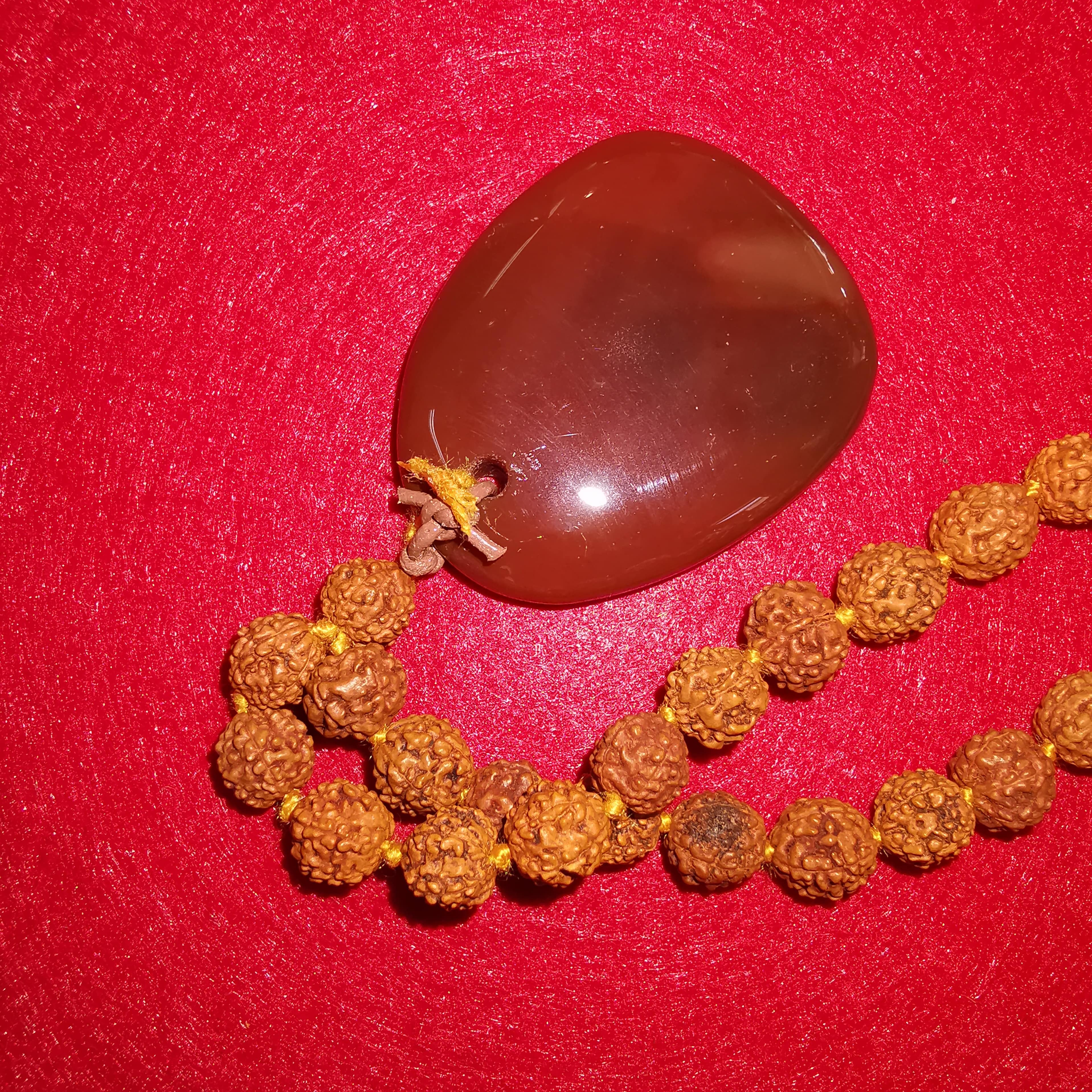 Rudraksha Carneol Glücksachat Edelstein Mala Heilstein Kette, Unikat geweiht, Fröhlichkeit