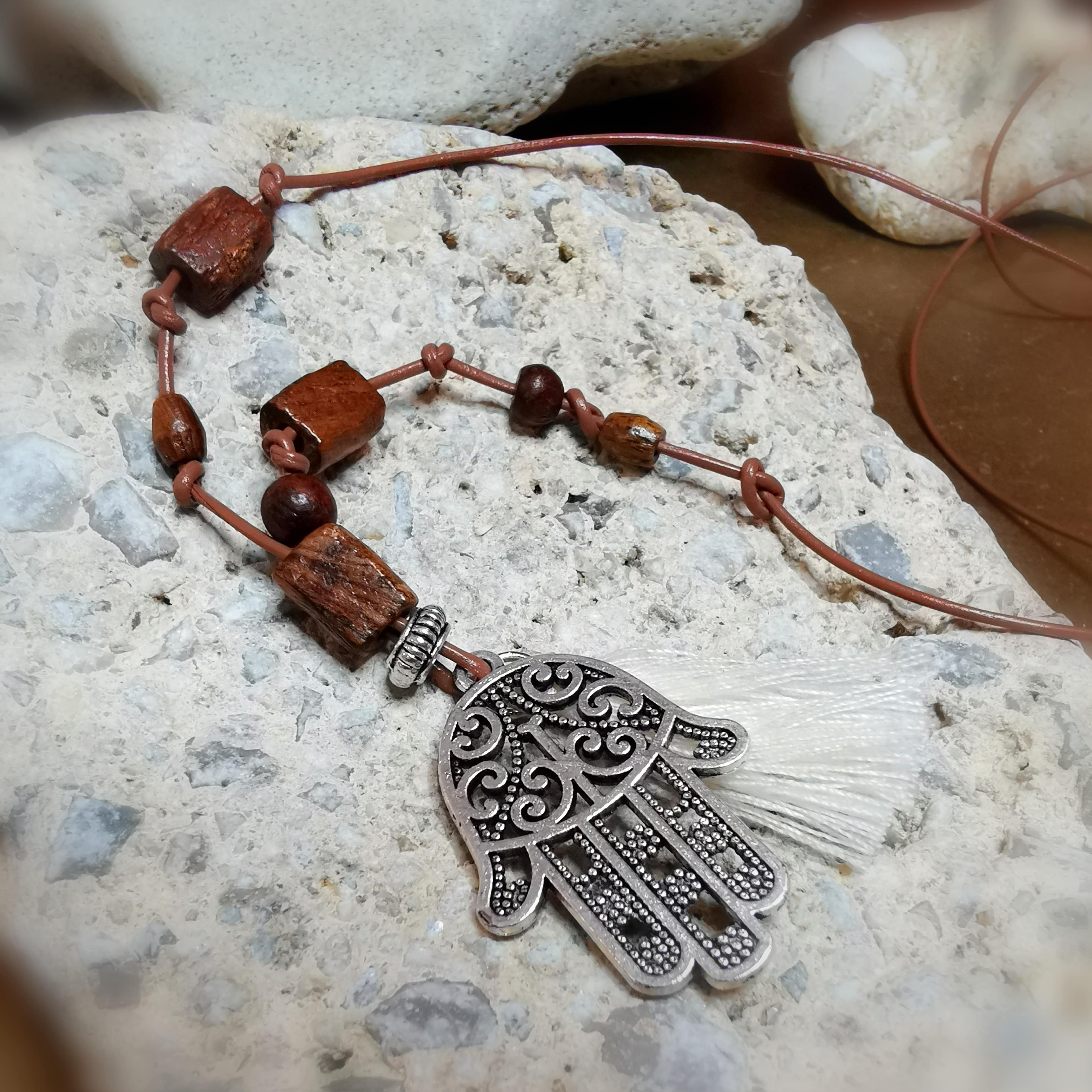 Fatimas Hand Hippie Boho Karma Kette an Leder mit Troddel, Schutzamulett