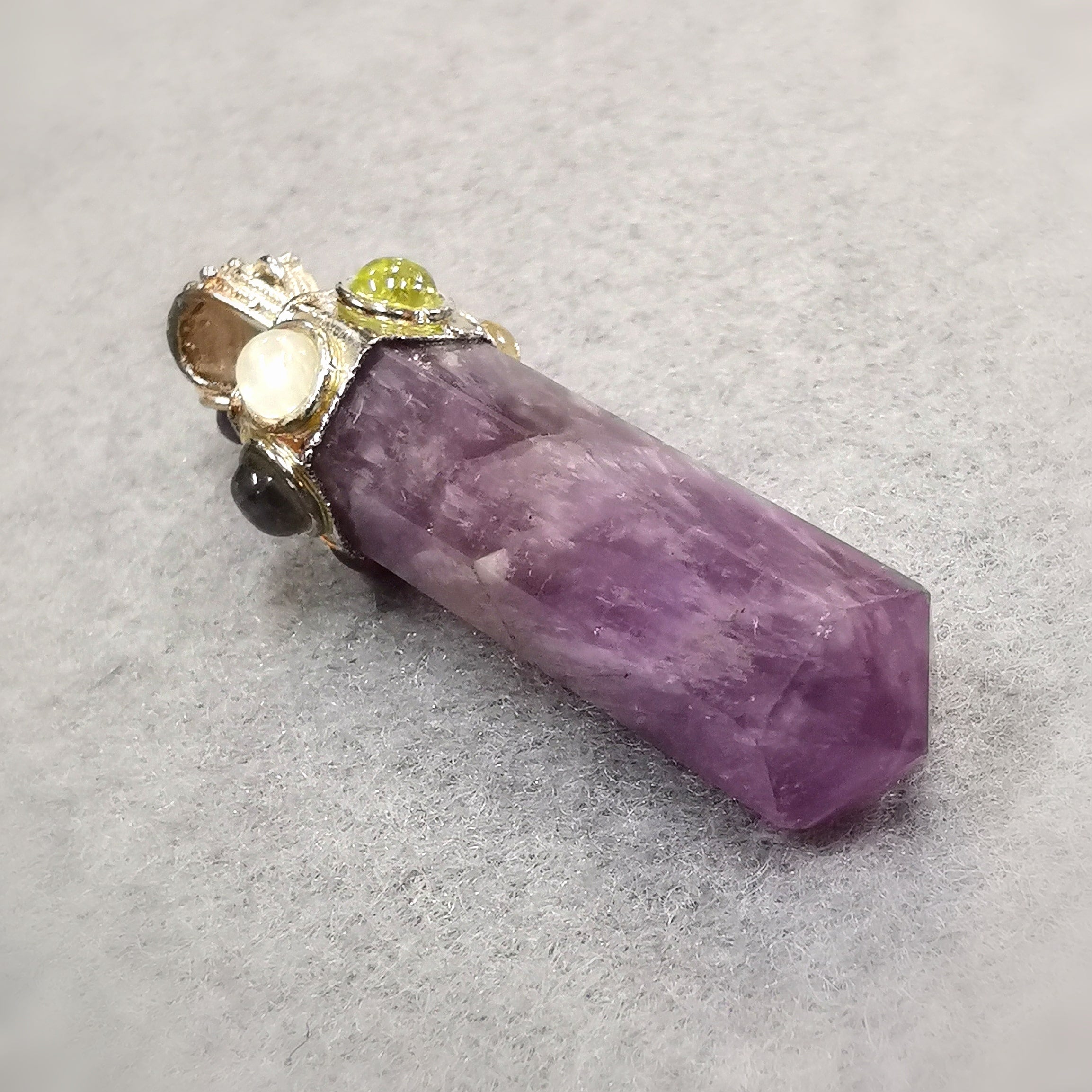 Amethyst Chakra Spitze Stab, Edelstein Karma Anhänger geweiht - Harmonie