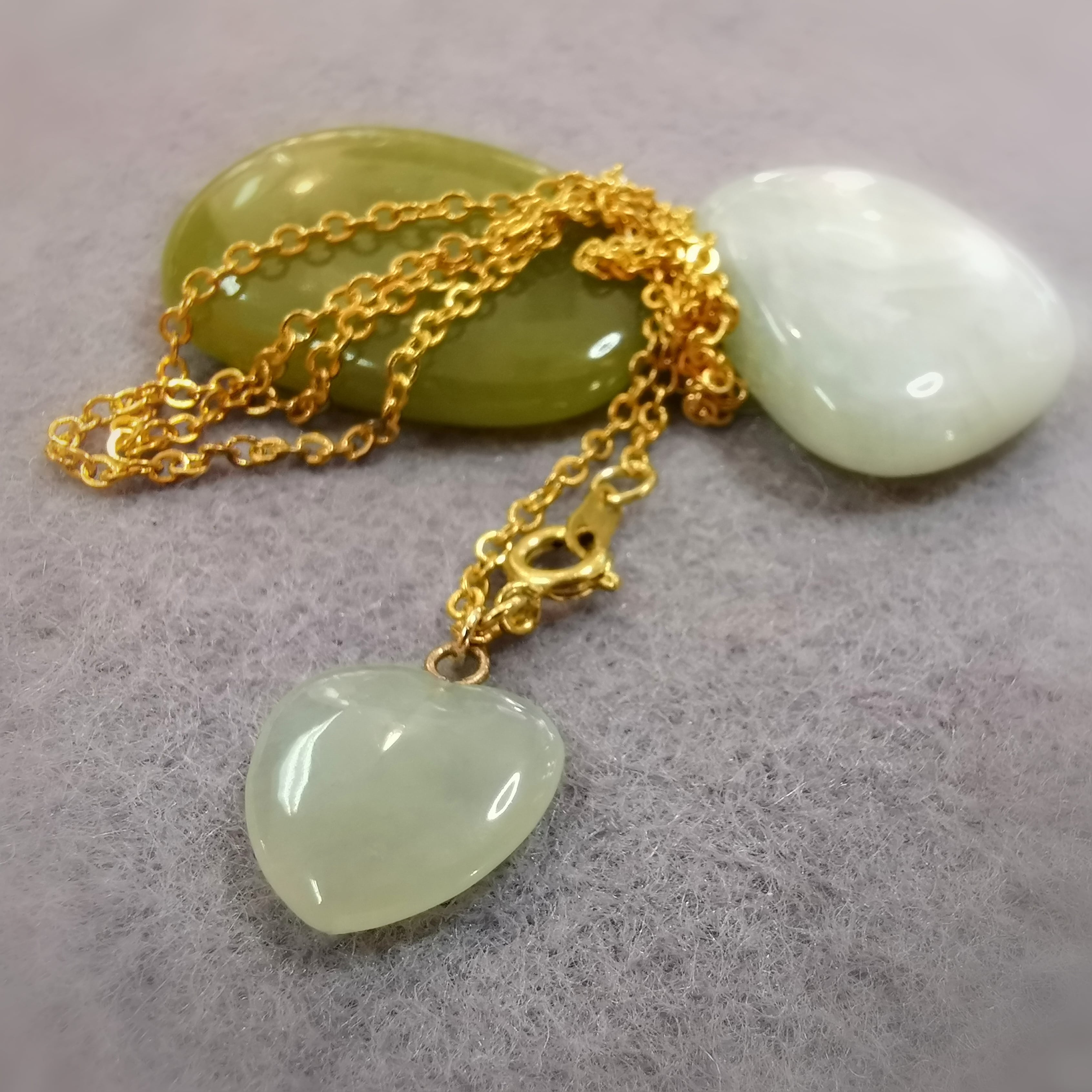 filigrane Jade Serpentin Edelstein Heilstein Herz Karma Kette grün gold - Liebe und Hoffnung