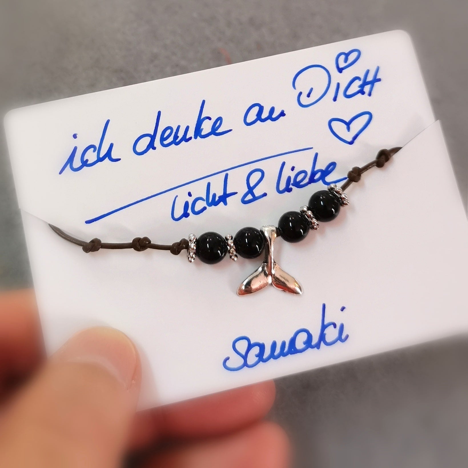 ich denke an dich: Walflosse Krafttier Metall, Onyx AA Heilstein Qualität, Karma Leder Edelstein Armband geweiht alle Grössen