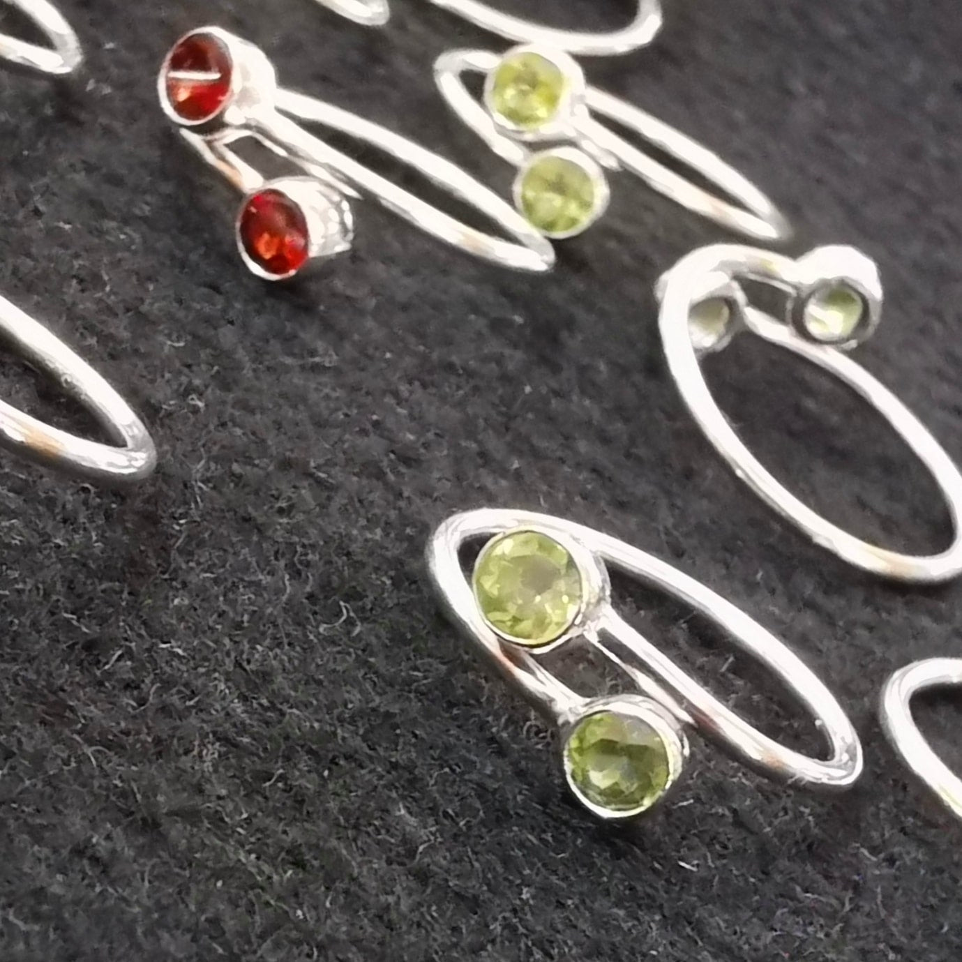 glücklich: Olivin Peridot Edelstein Heilstein Karma Ring Sterlingsilber, geweiht