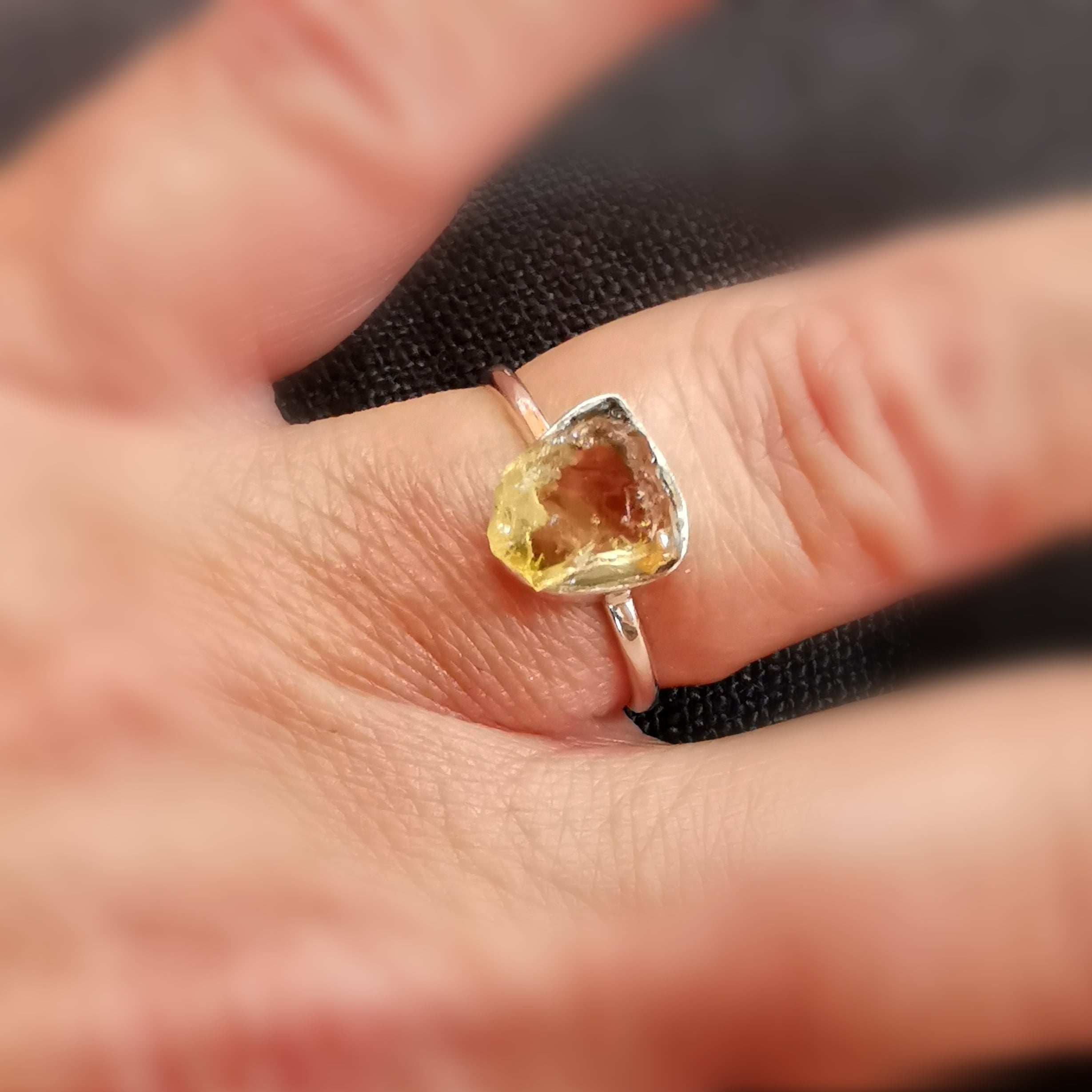 Citrin Sonnenlicht Naturstein Karma Heilstein Sterlingsilber Ring, geweiht - Lebensfreude